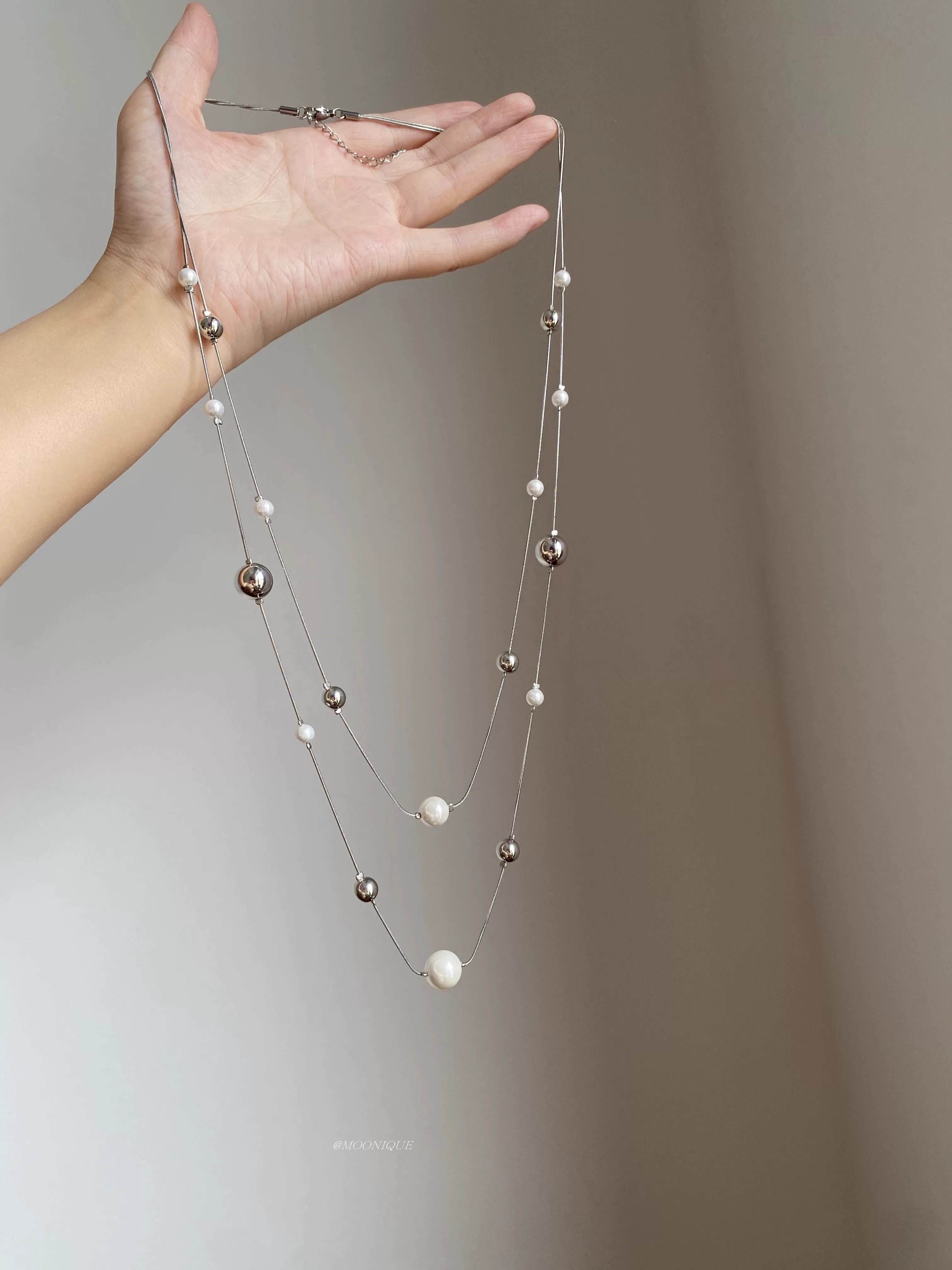 ELEGANT PEARL SWEATER NECKLACE