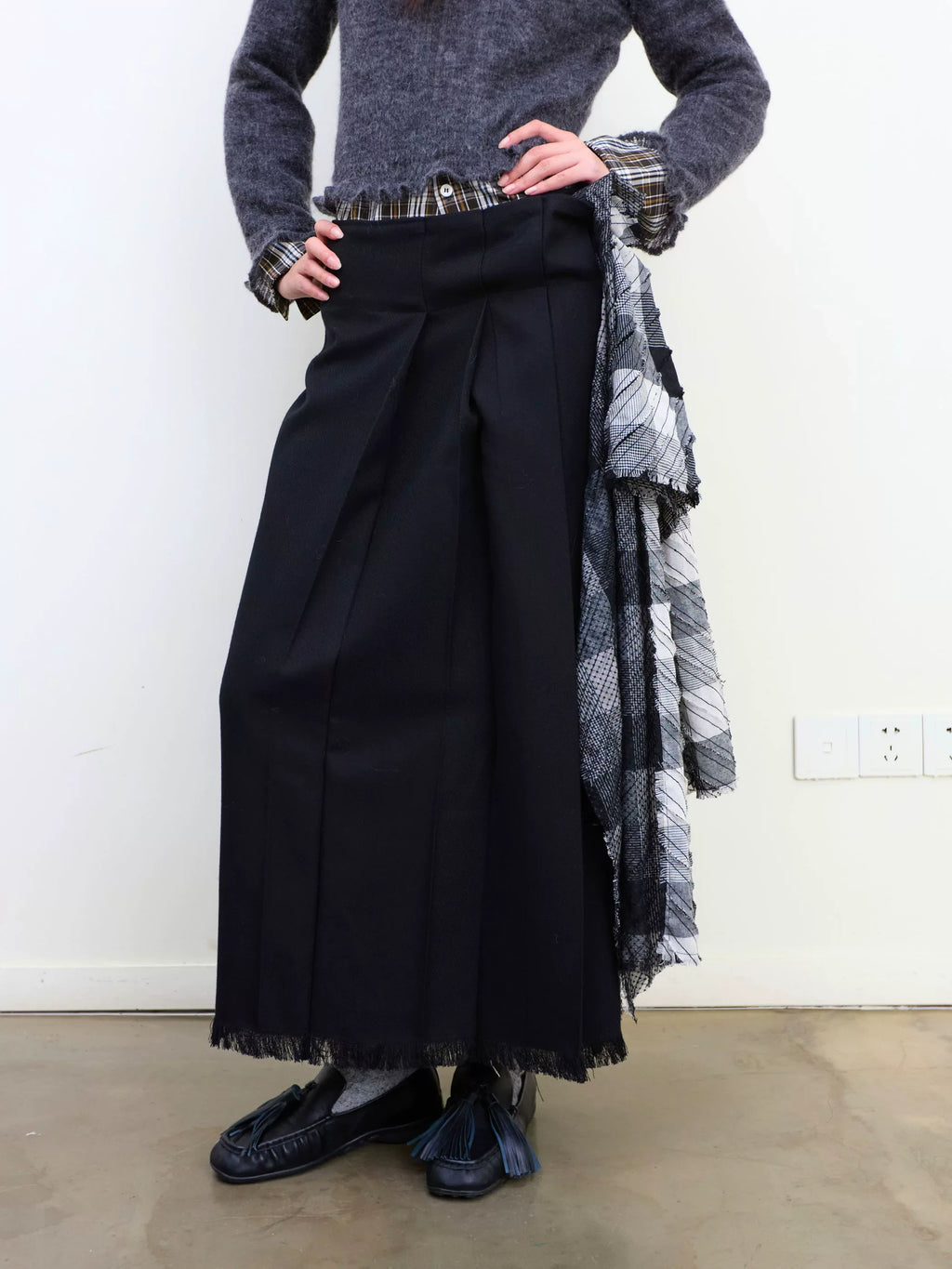 Plaid Tassel Long-line Skirt