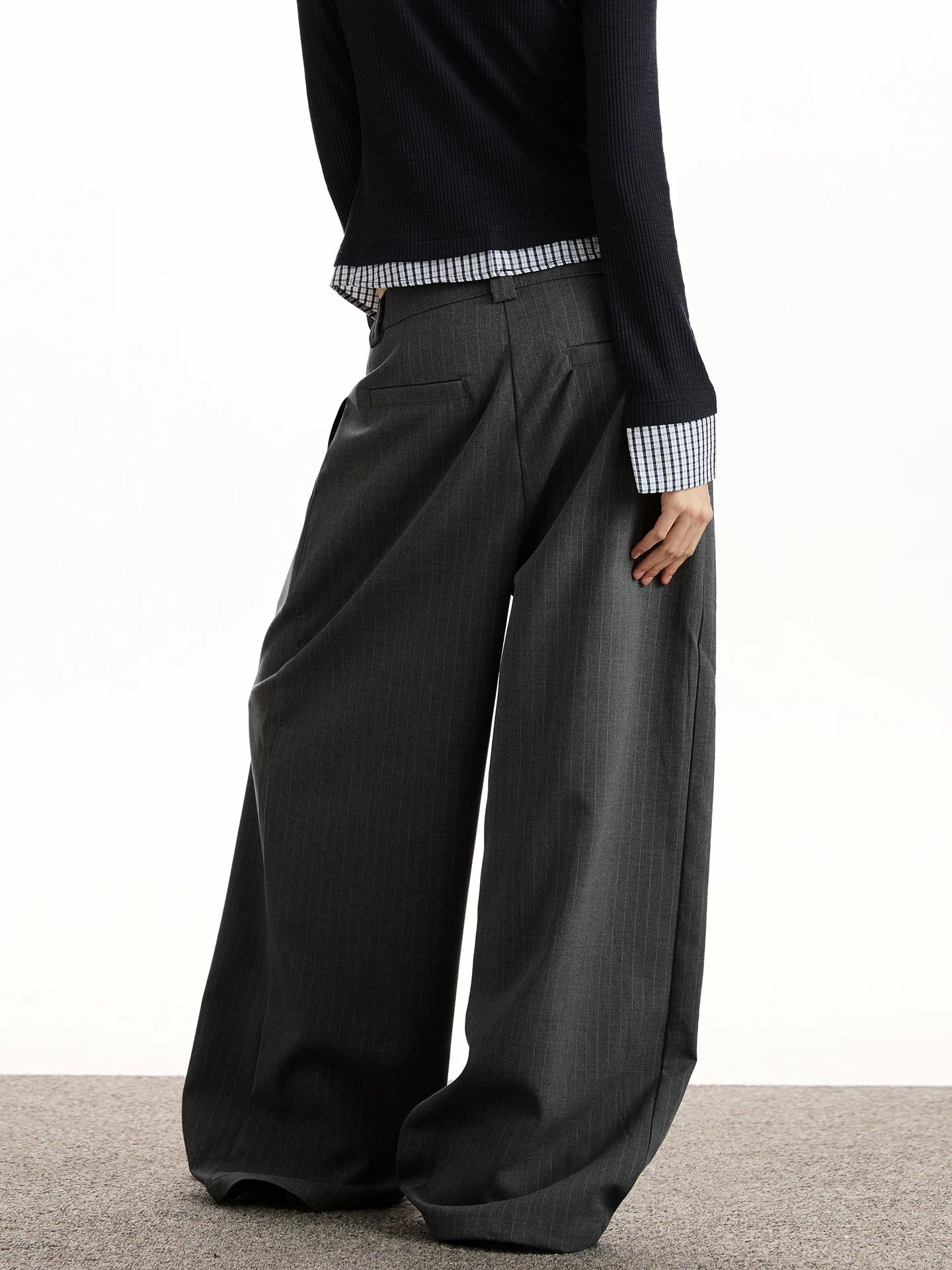 RETRO STRIPED BUTTONED PANTS