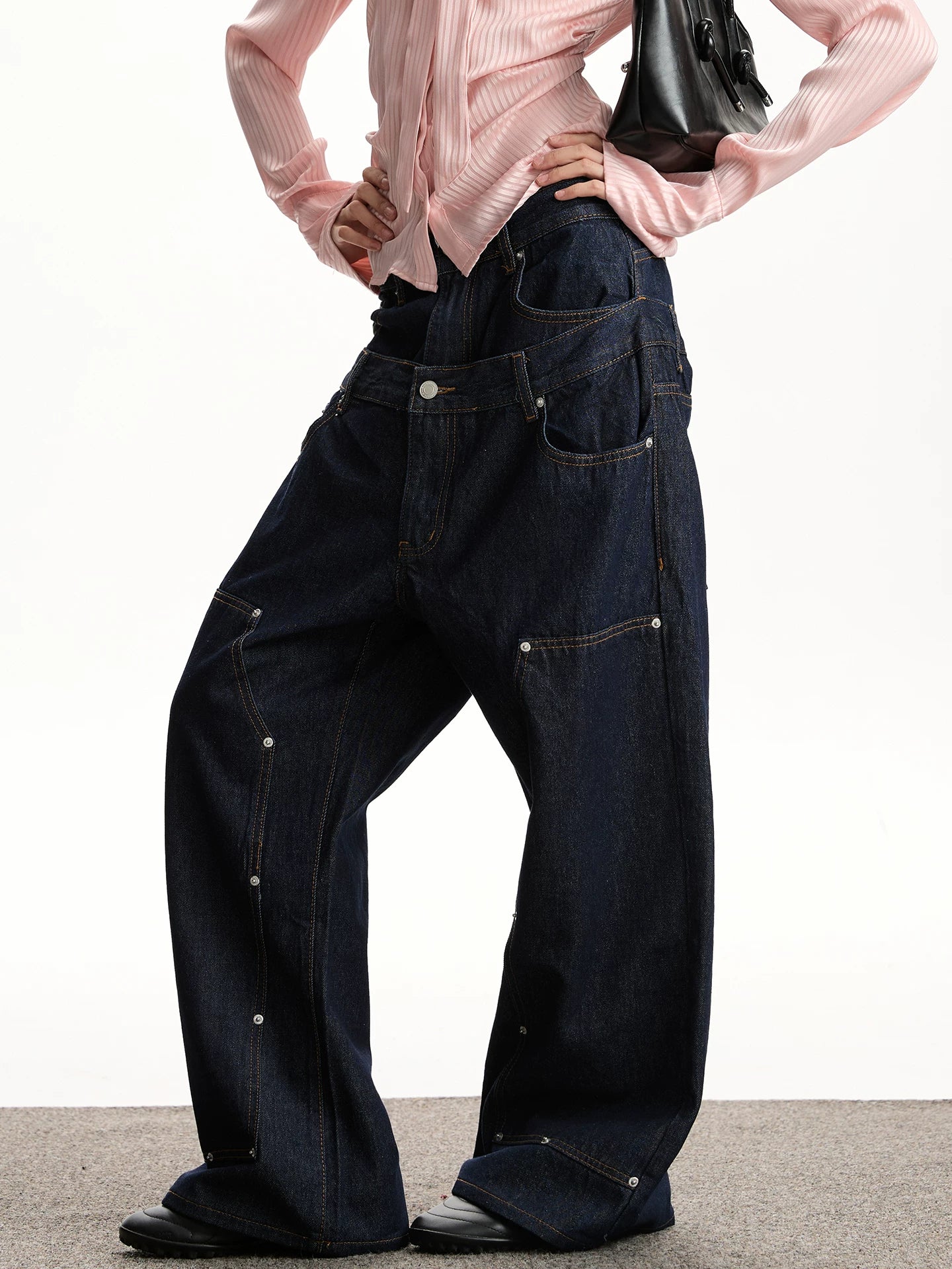 RETRO RIVET STRAIGHT JEANS
