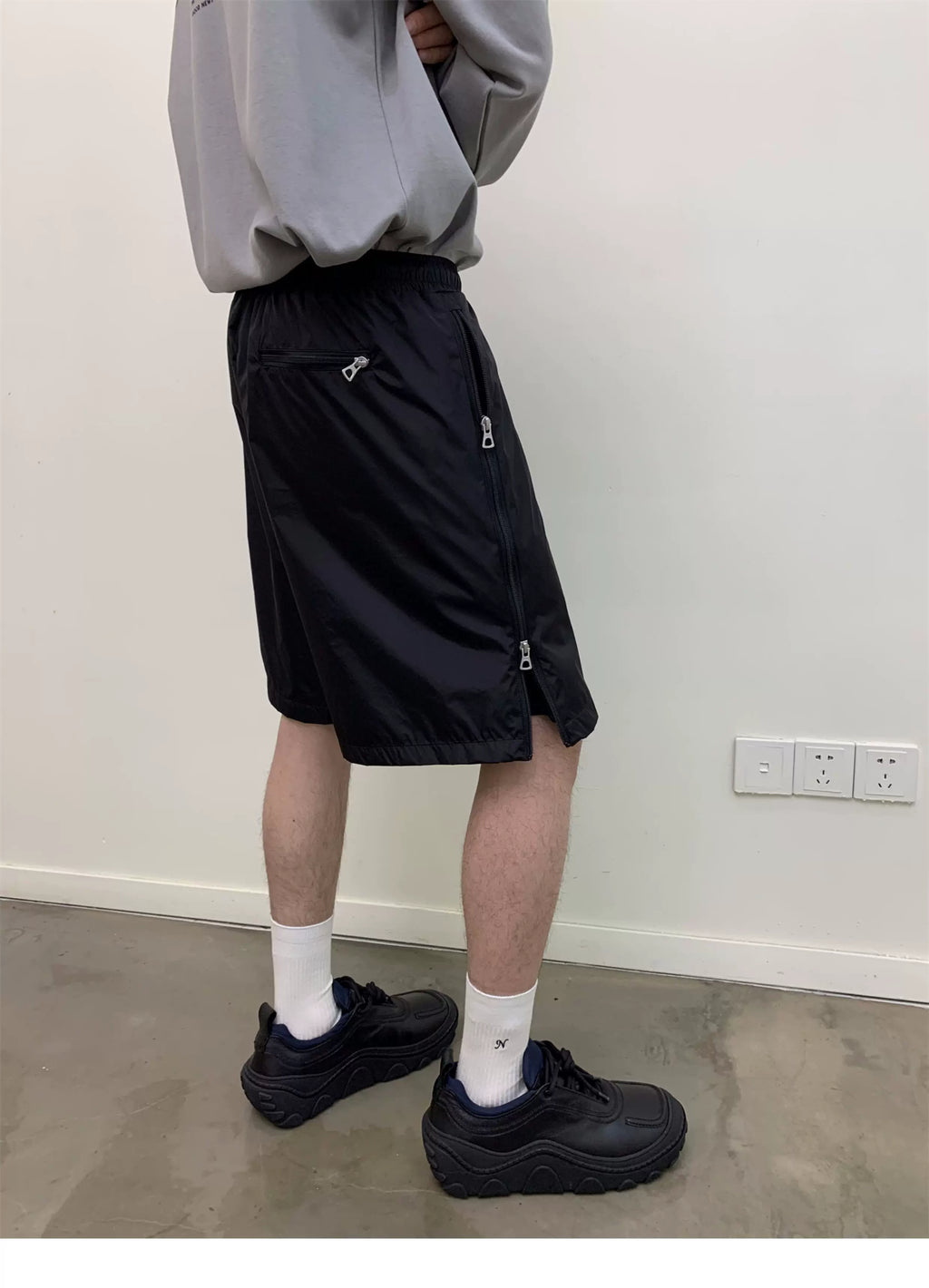 Switch Zip Shorts