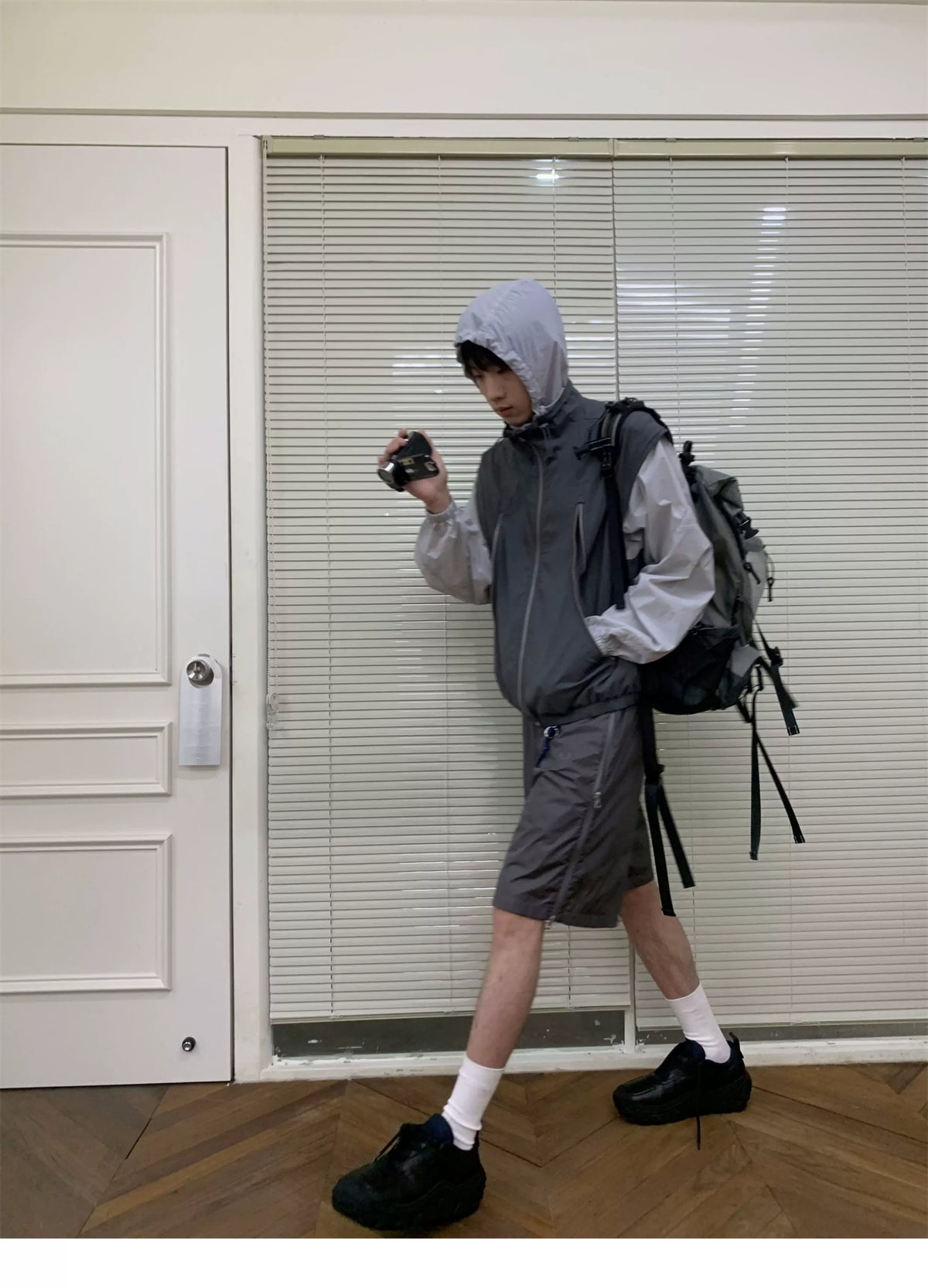 Switch Zip Shorts