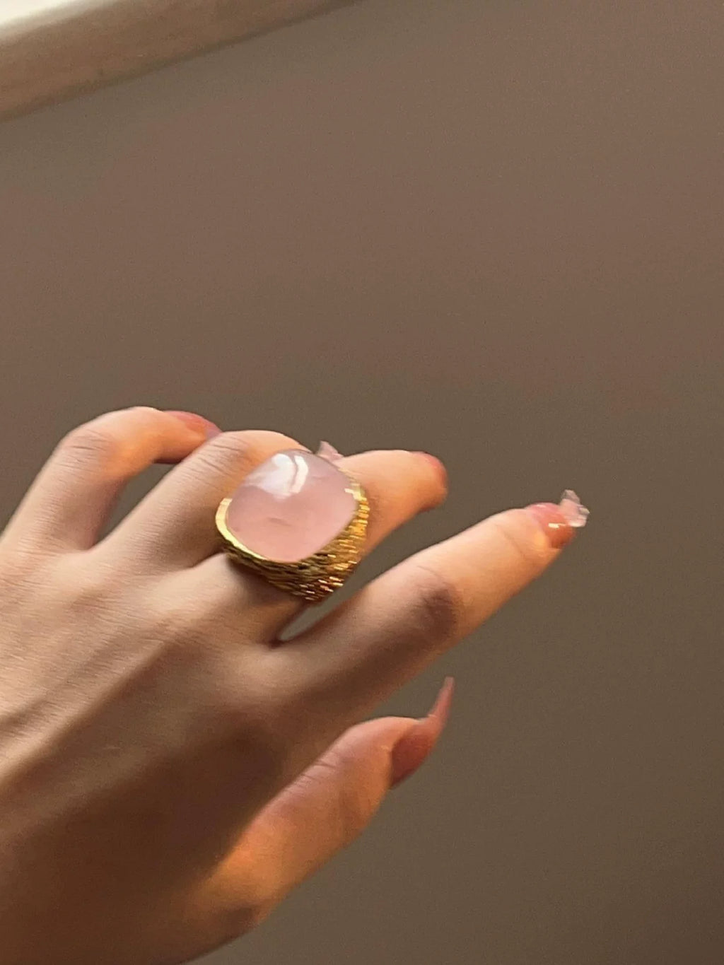 VINTAGE STONE RING DESIGN
