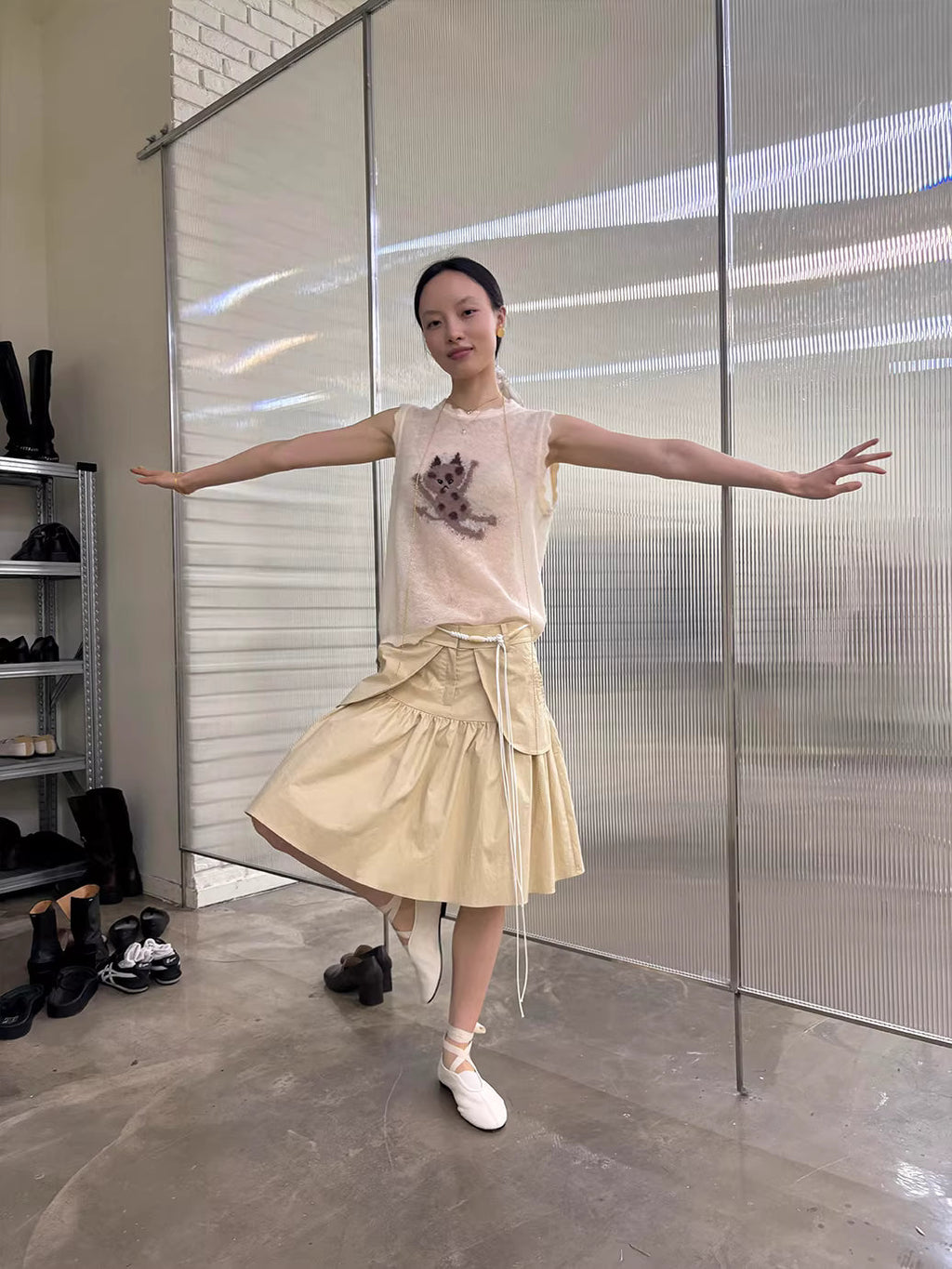 Antwerp Six Vector Foldline Skirt in Champagne Beige or Black Ink