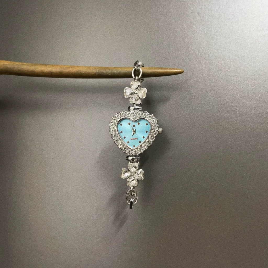VINTAGE CLOVER LOVE WATCH