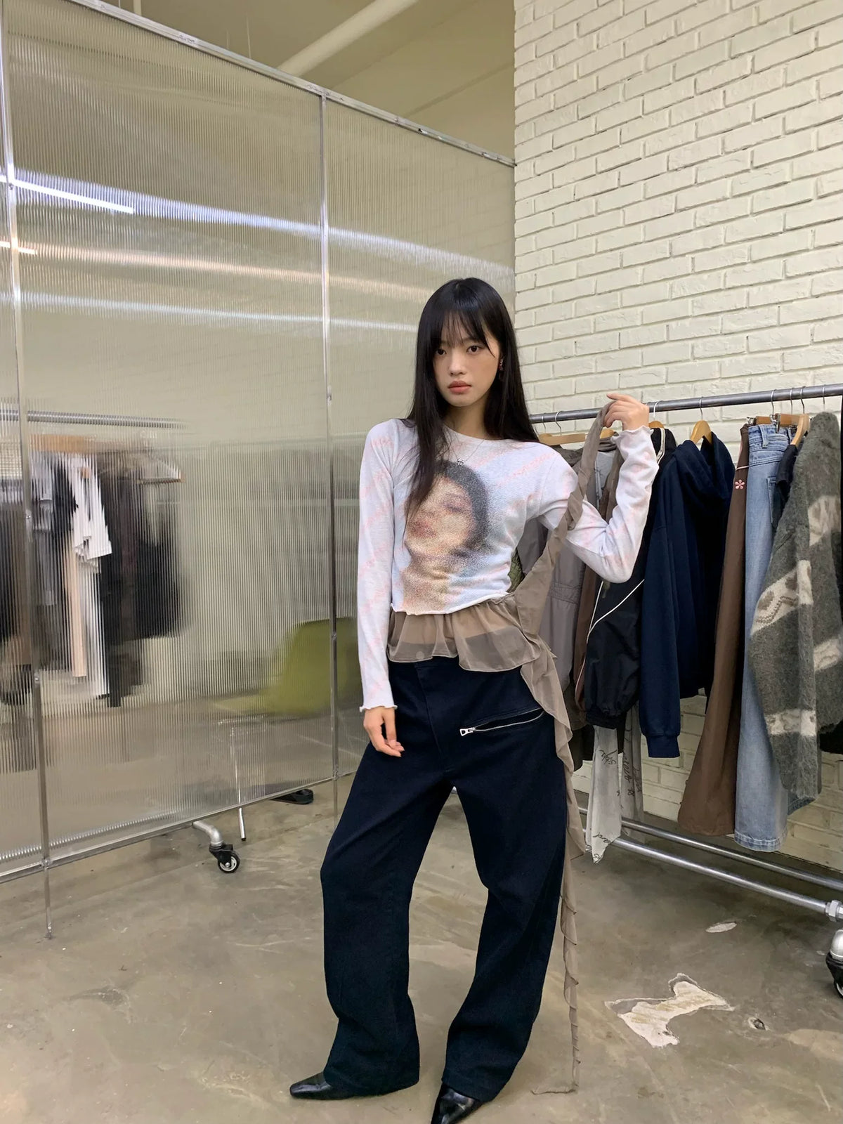 Veil Portrait Lettuce Hem Long-Sleeve
