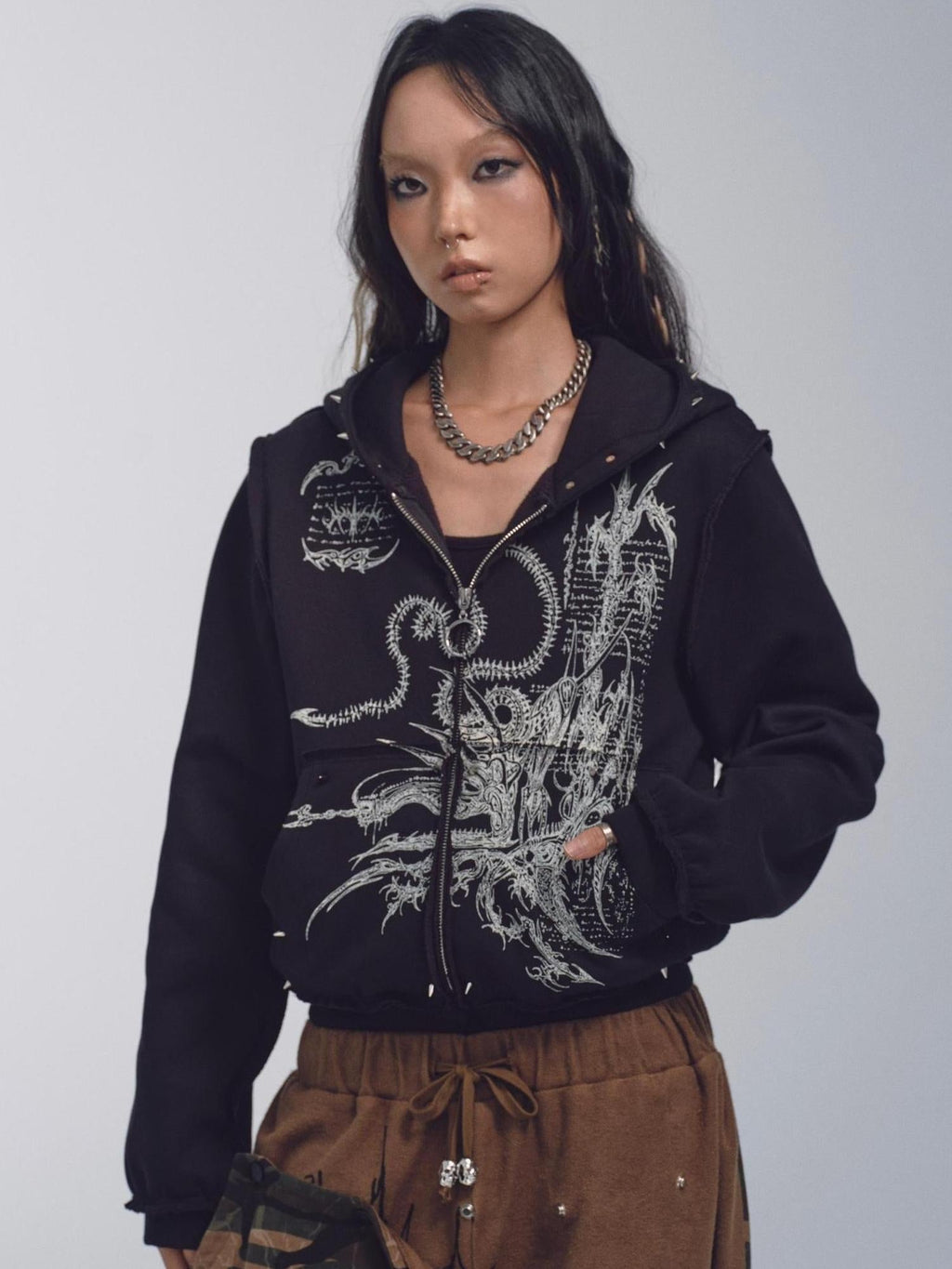 Raw Edge Fleece Lined Oversized Print Sweatshirt With Rivets