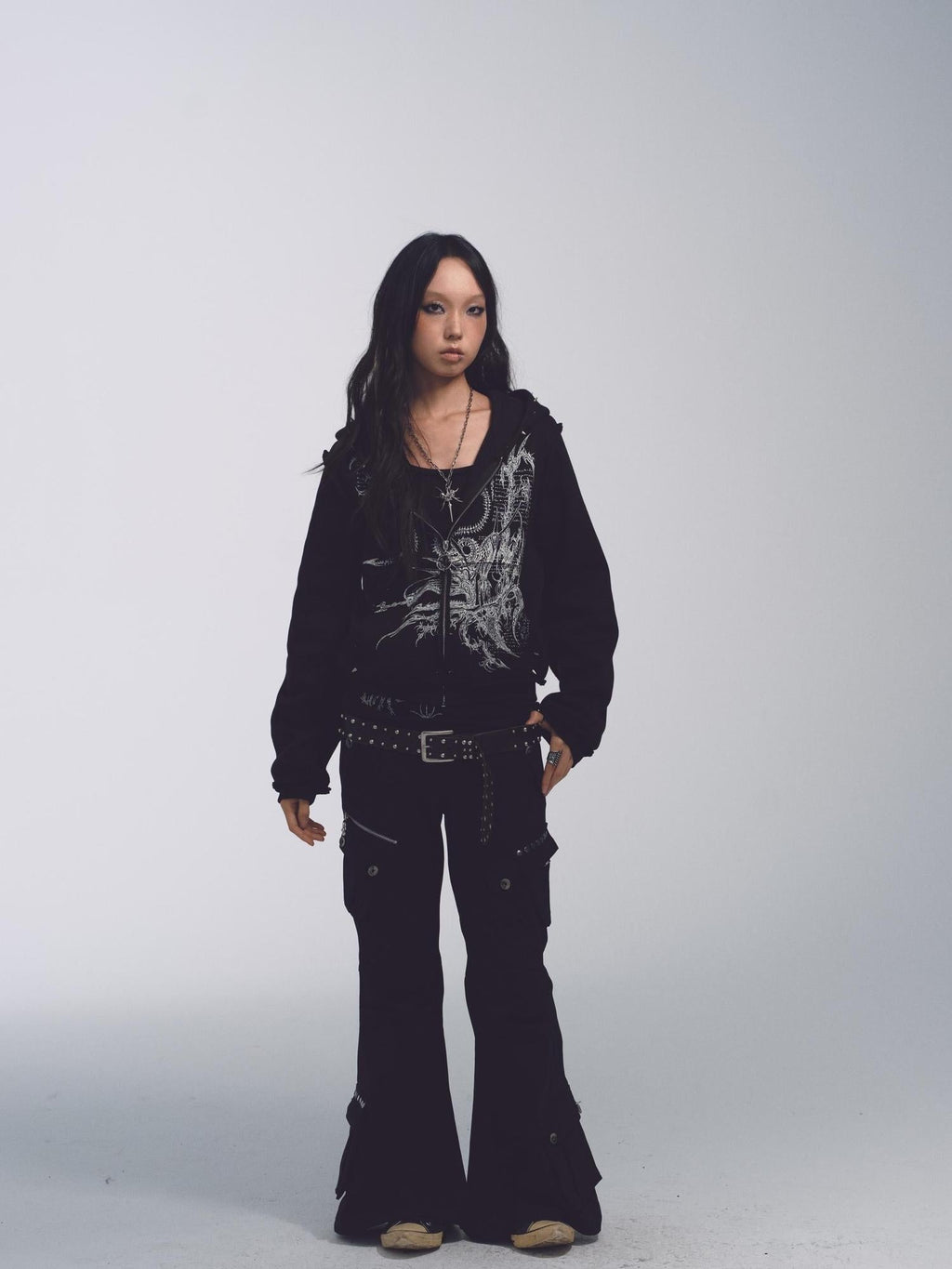 Raw Edge Fleece Lined Oversized Print Sweatshirt With Rivets