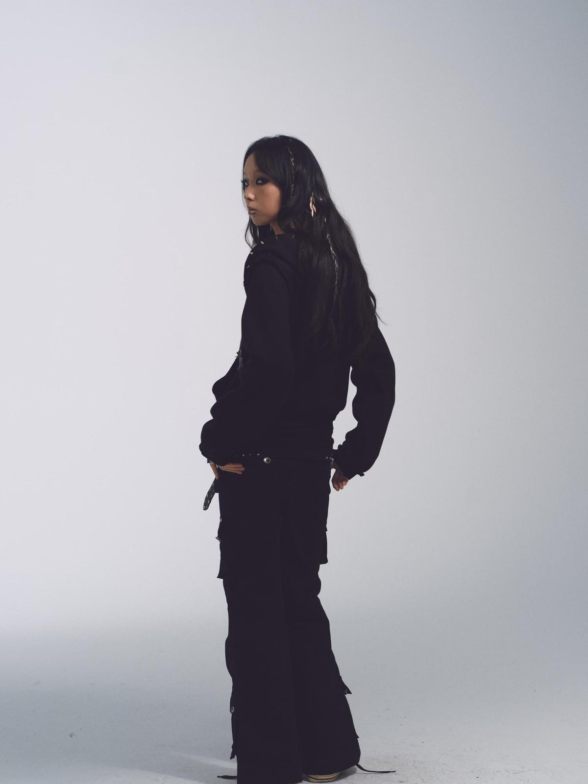 Raw Edge Fleece Lined Oversized Print Sweatshirt With Rivets