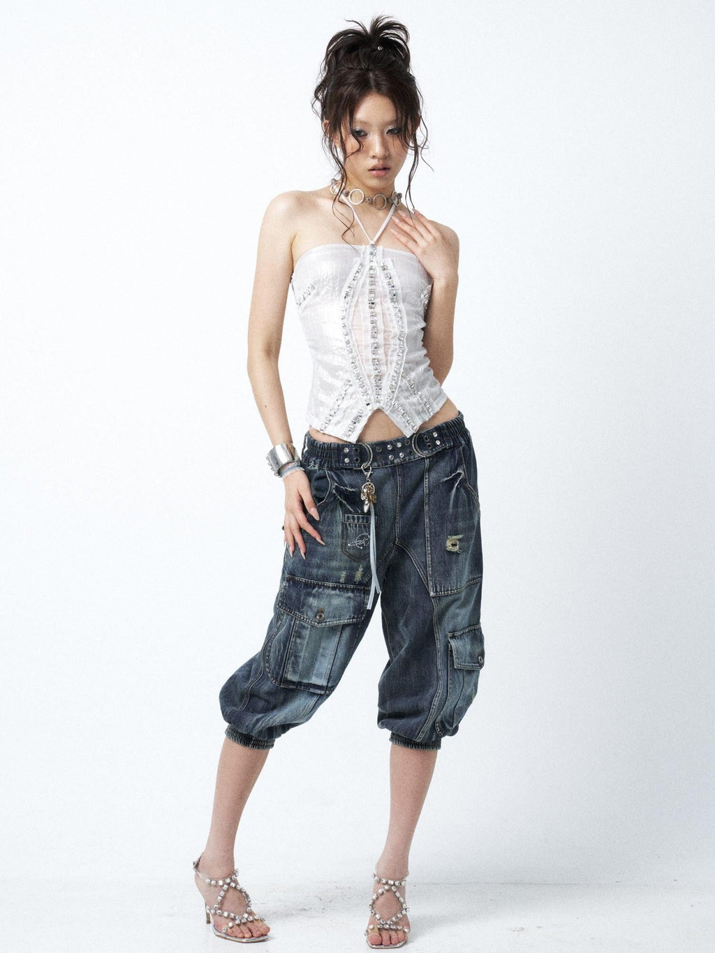 Waterwashed Distressed Rhinestone Women'S Denim Elastic Waist Capri Pants