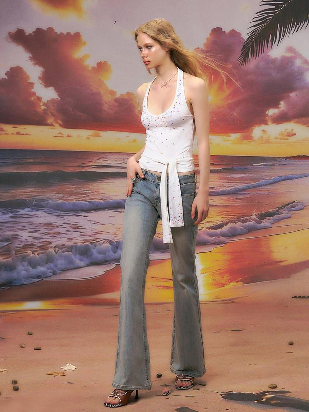 Durable Distressed Relaxed Low Rise Light Blue Denim Women Straight Leg Jeans