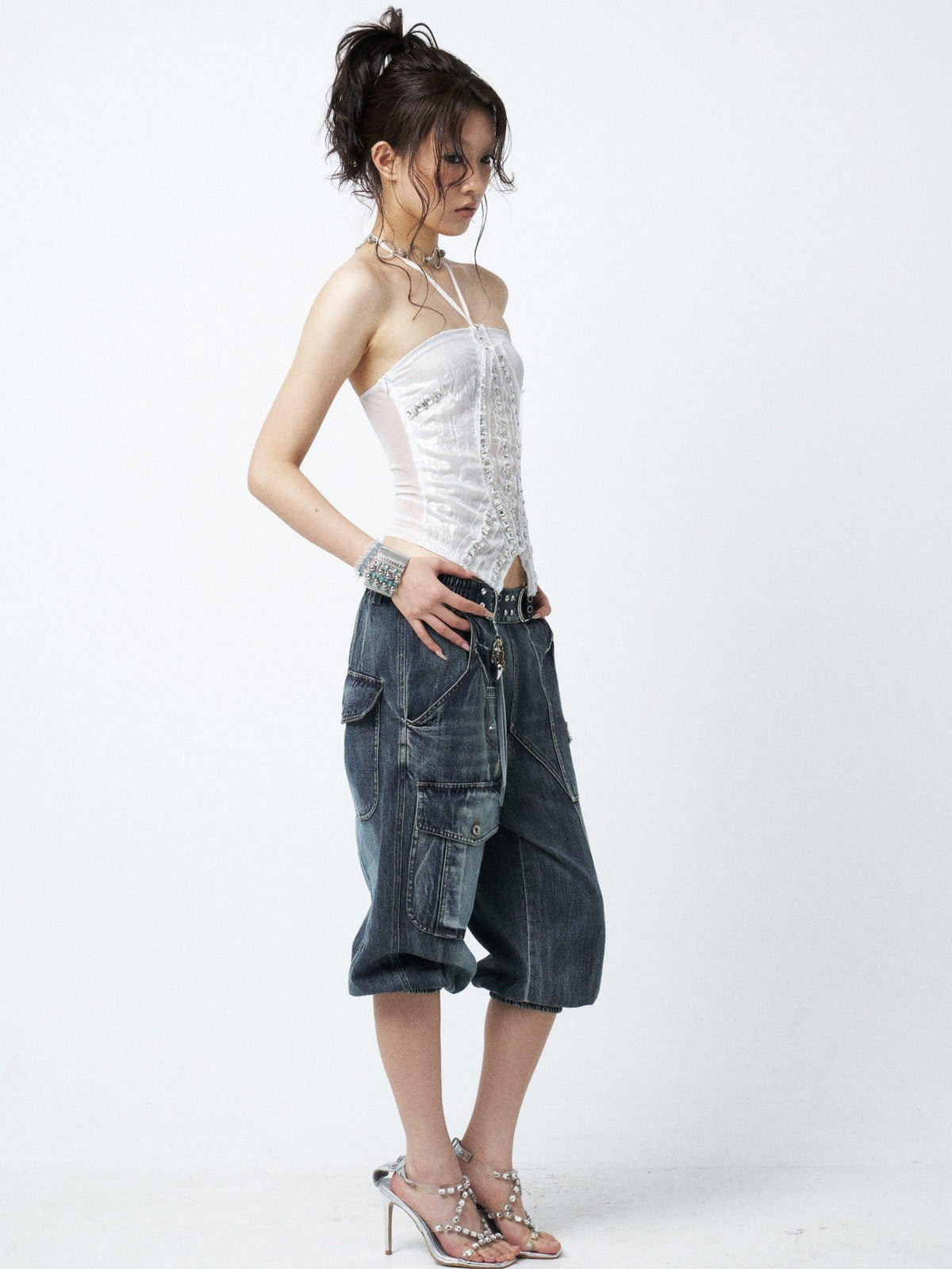Waterwashed Distressed Rhinestone Women'S Denim Elastic Waist Capri Pants
