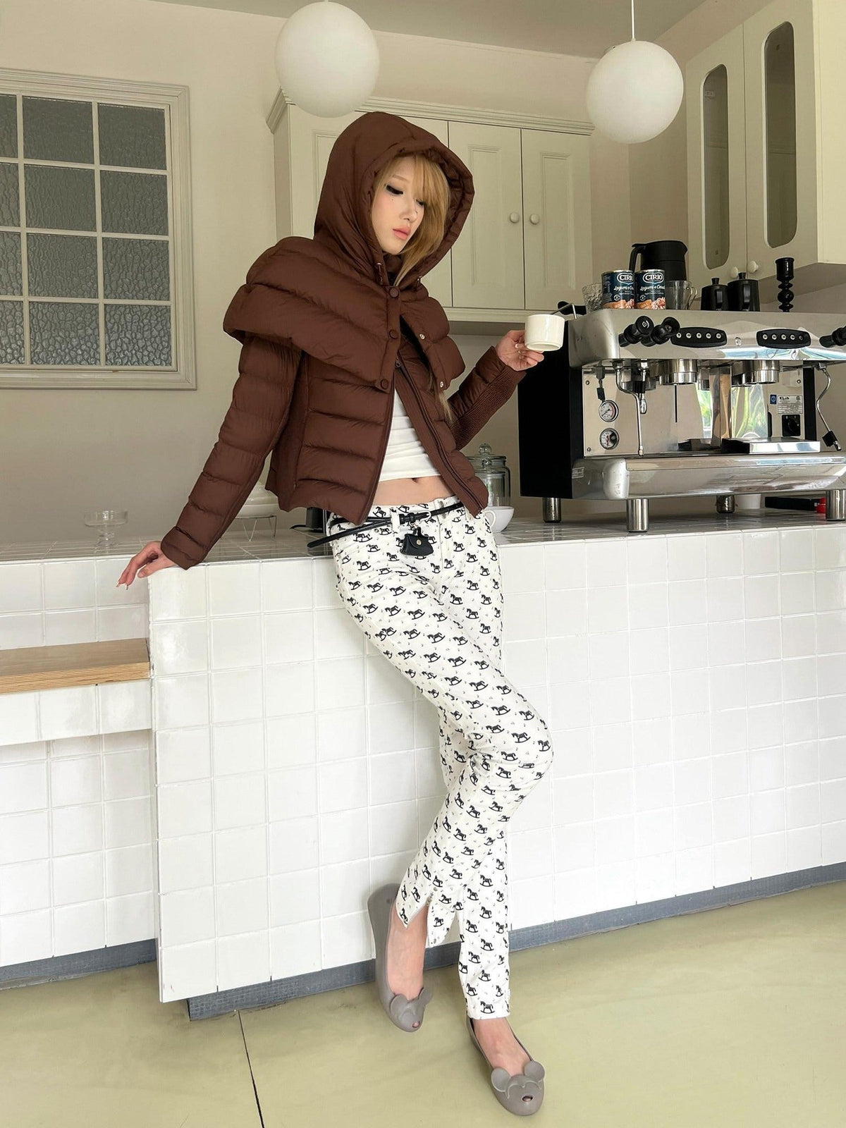 95% White Duck Down Detachable Hood Short Waterproof Polka Dot Down Jackets