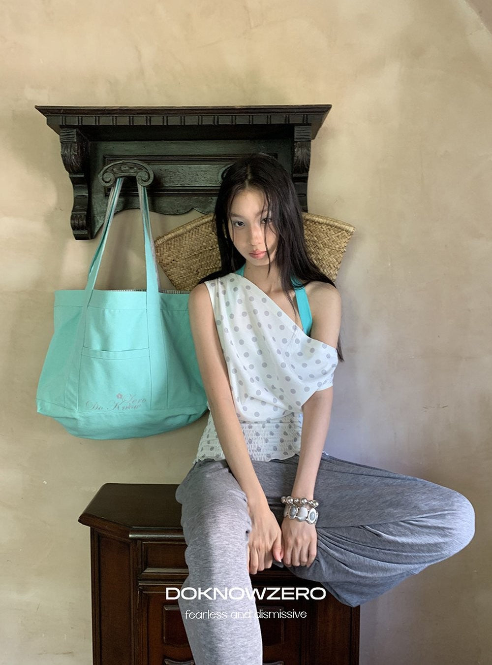 Contrast Strap Halter Top (2color)