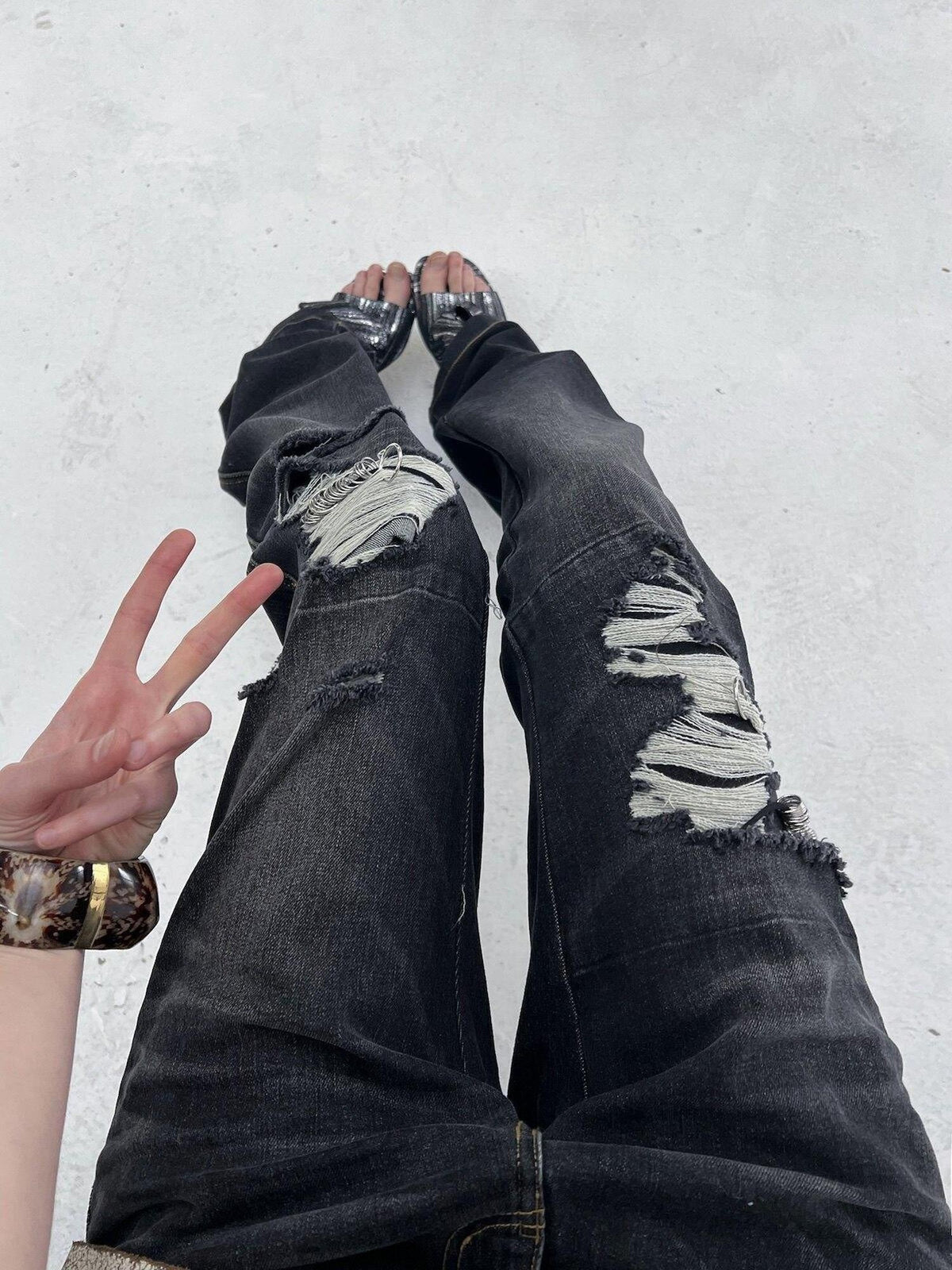 Dark Wash Whisker Distressed Ripped Low Rise Women'S Cotton Straight-Leg Jeans