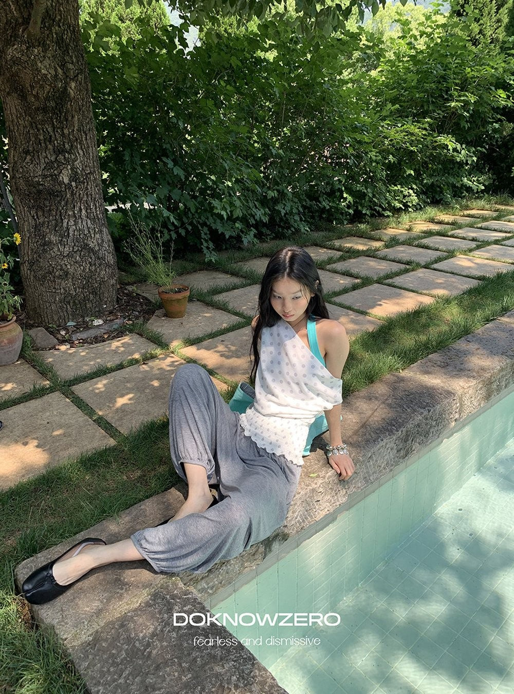 Dot Shirring Waist Top