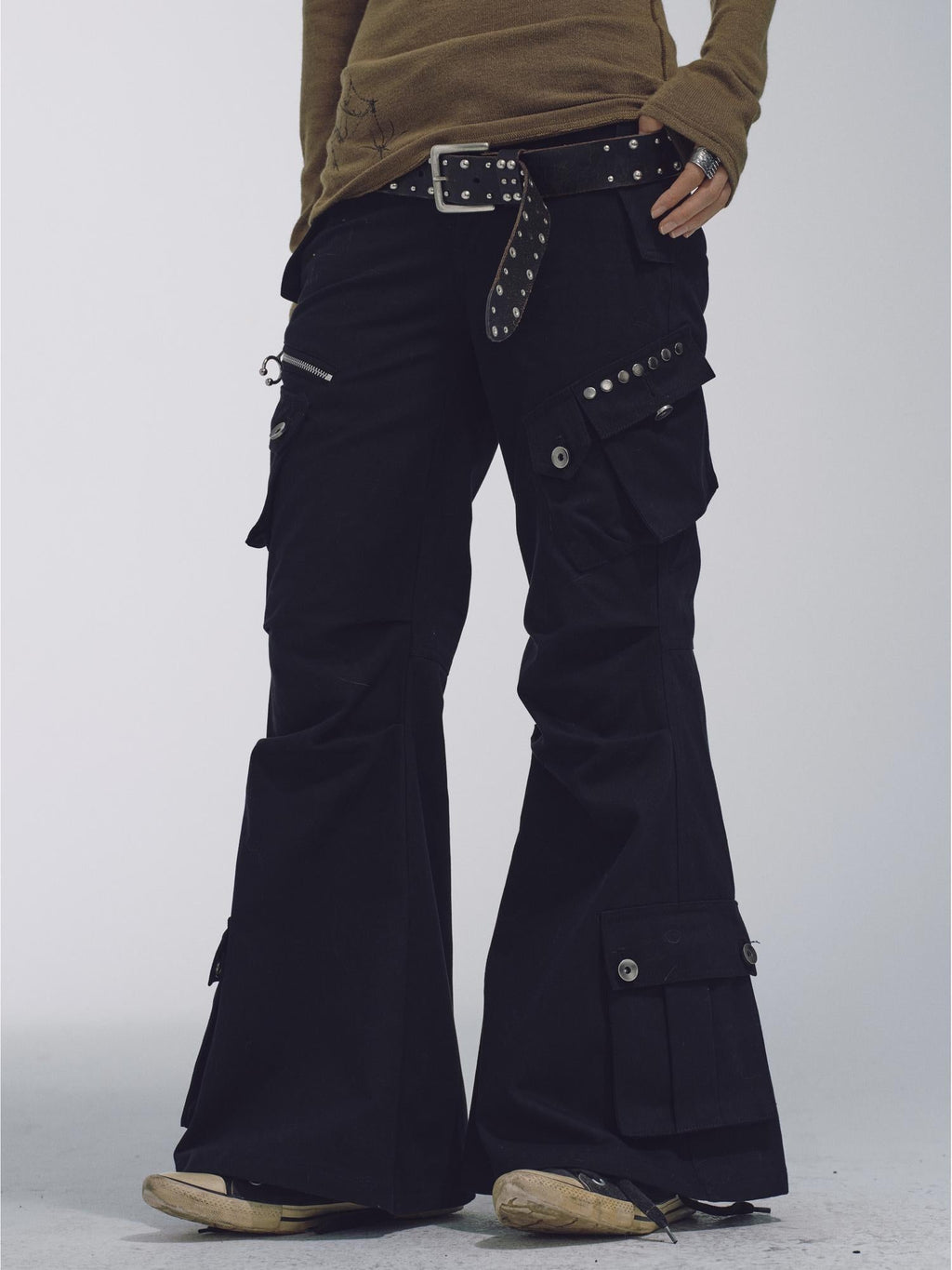 Cotton Relaxed Flared Pants With Metal Studs Multi Pockets