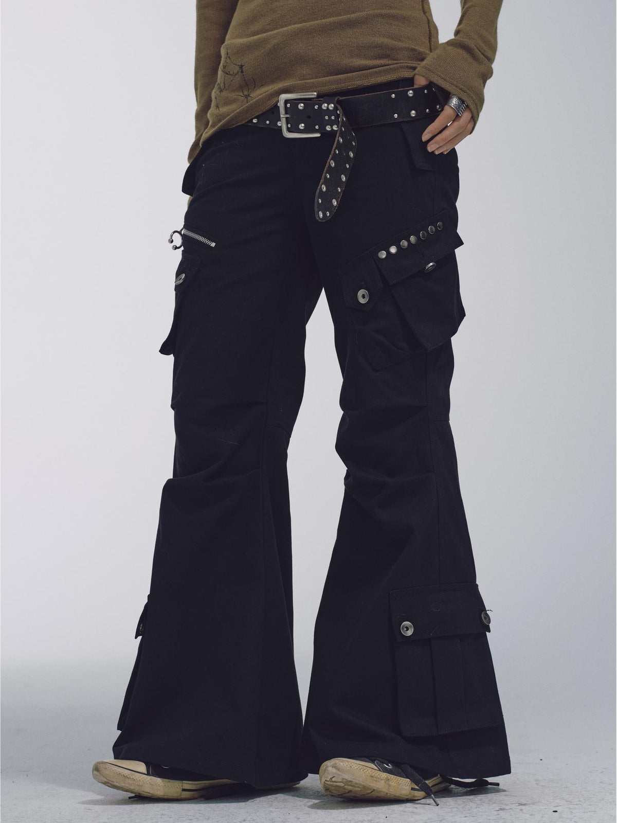 Cotton Relaxed Flared Pants With Metal Studs Multi Pockets