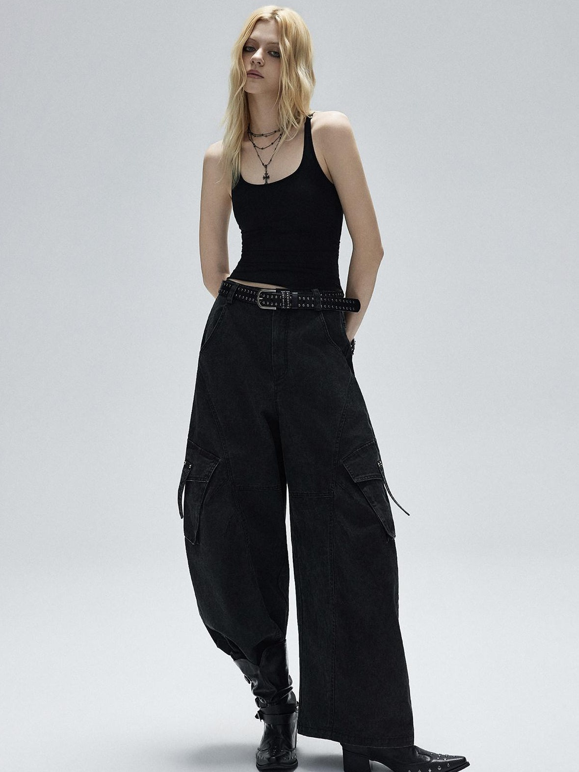 Breathable Lyocell Slim U Neck Street Style Racerback Women Black Tank Tops