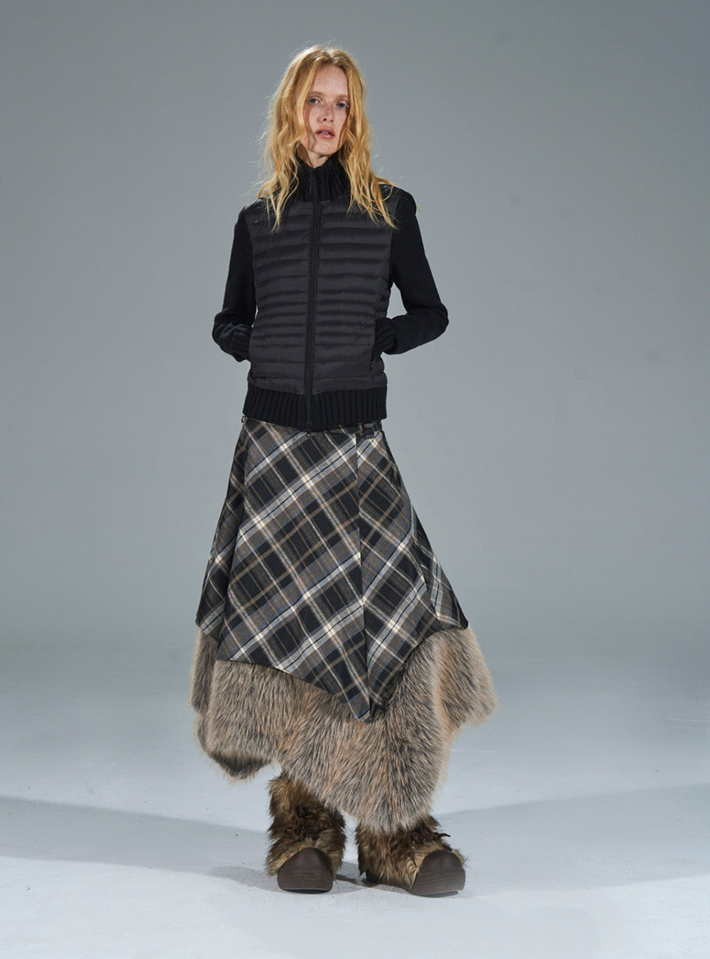 Patchwork Sleeve High-Neck Knit Down Jumper (2color)