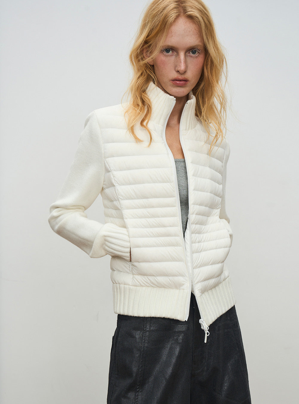 Patchwork Sleeve High-Neck Knit Down Jumper (2color)