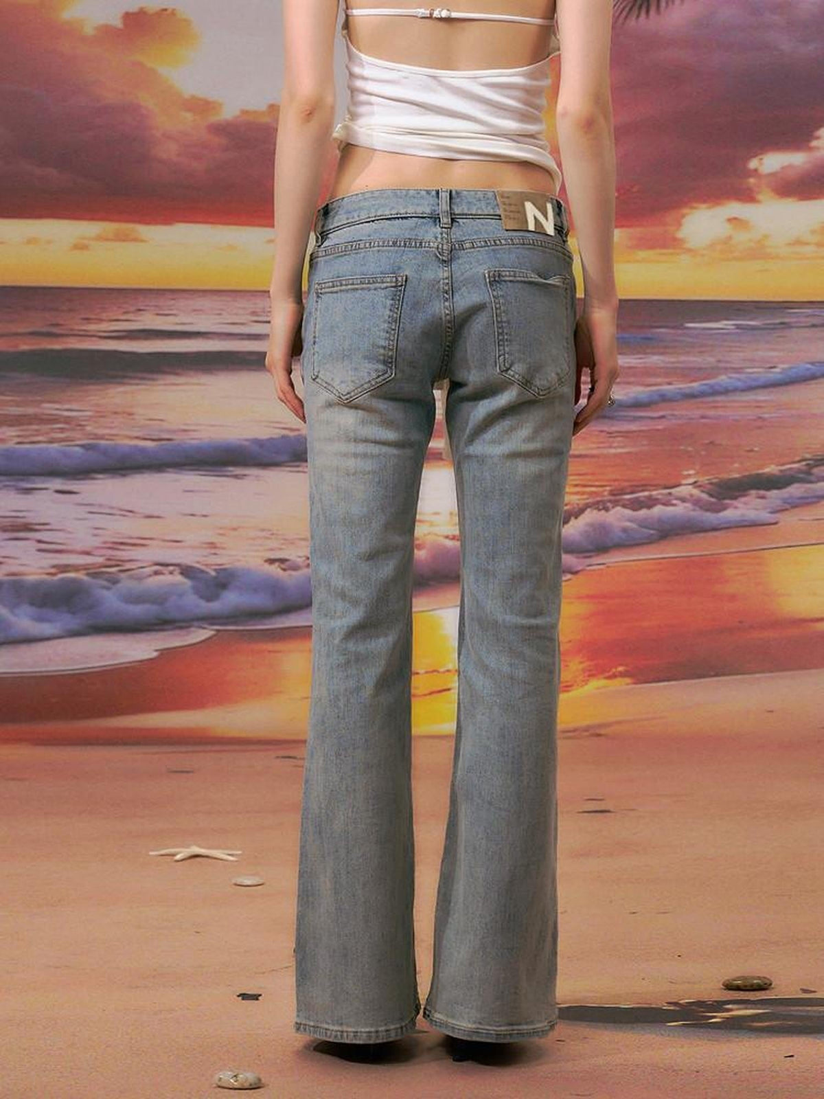 Durable Distressed Relaxed Low Rise Light Blue Denim Women Straight Leg Jeans