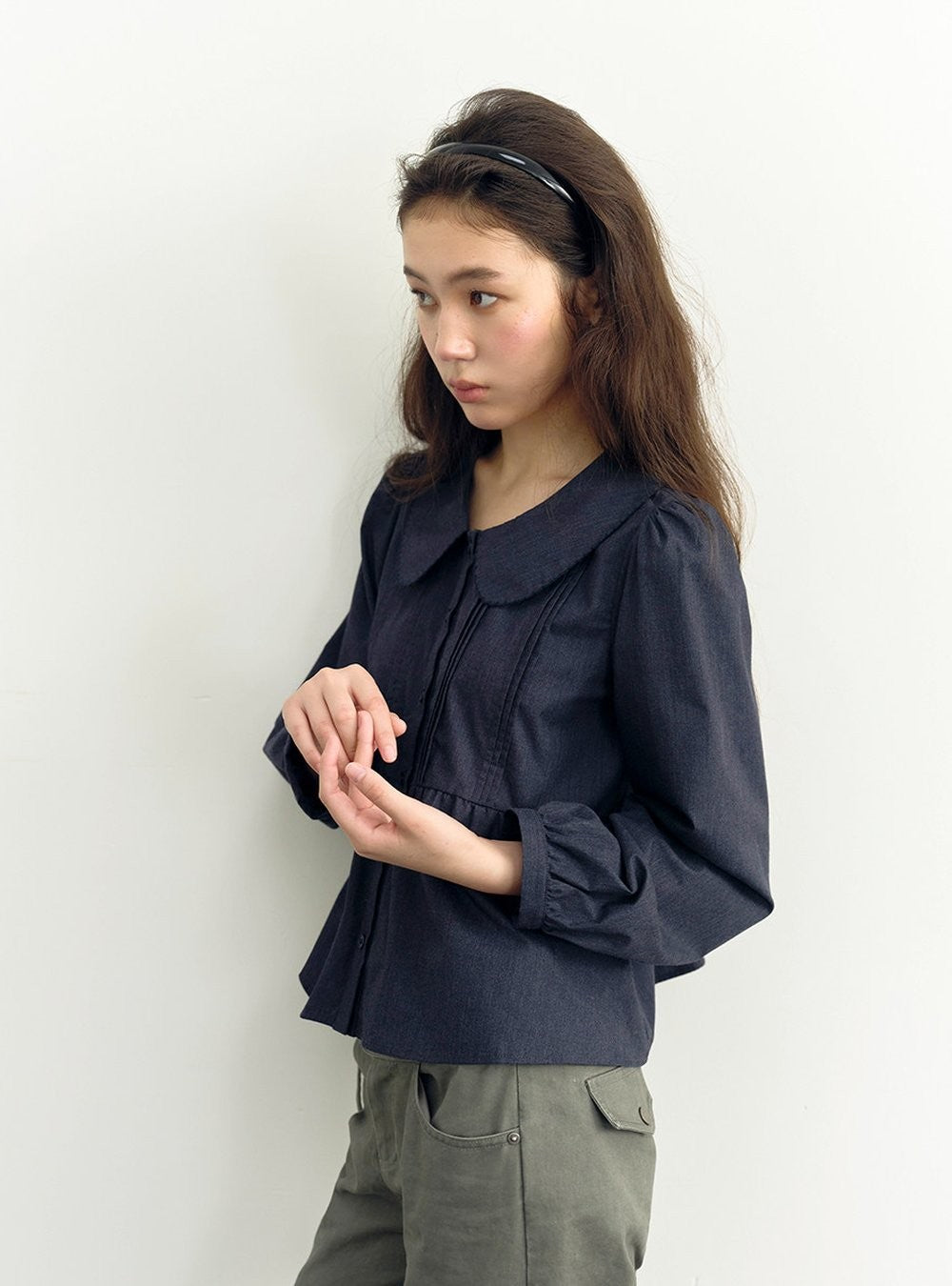 Doll Collar Pintuck Shirt