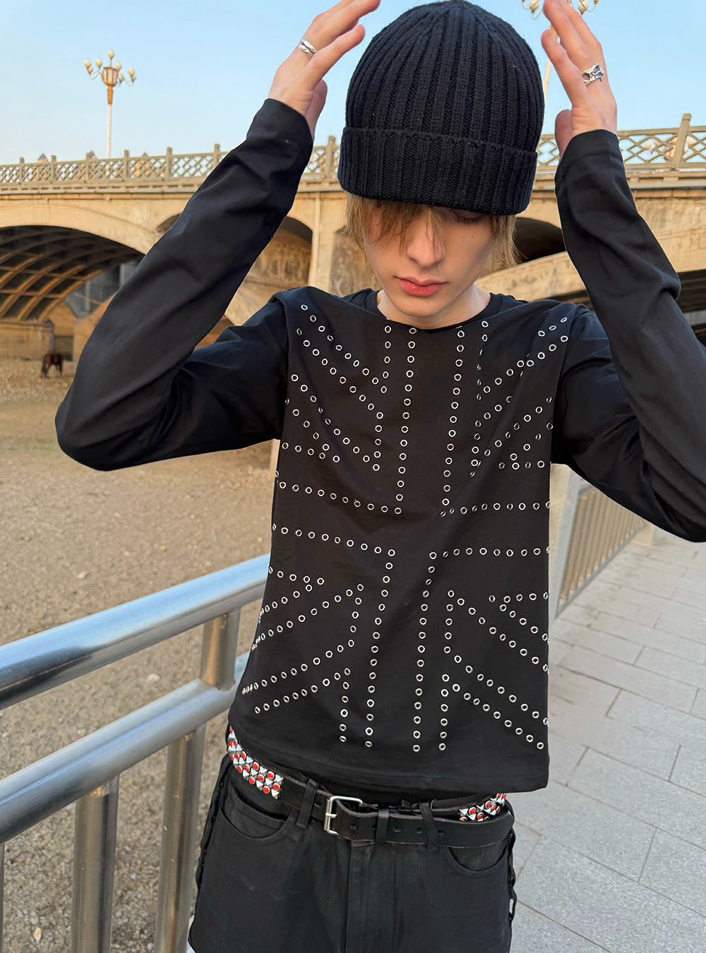 Meteor Rivet Slim Top