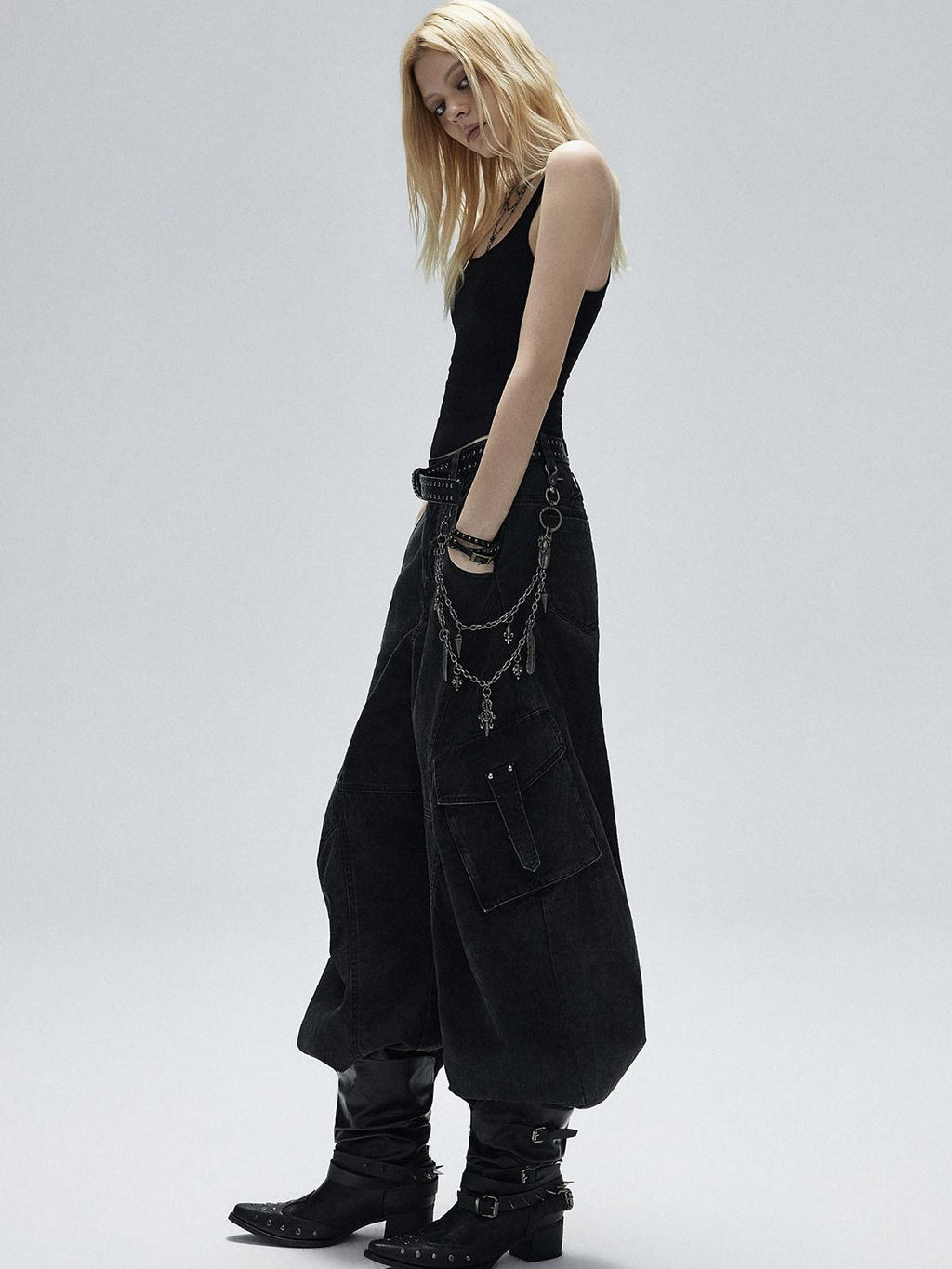 Breathable Lyocell Slim U Neck Street Style Racerback Women Black Tank Tops