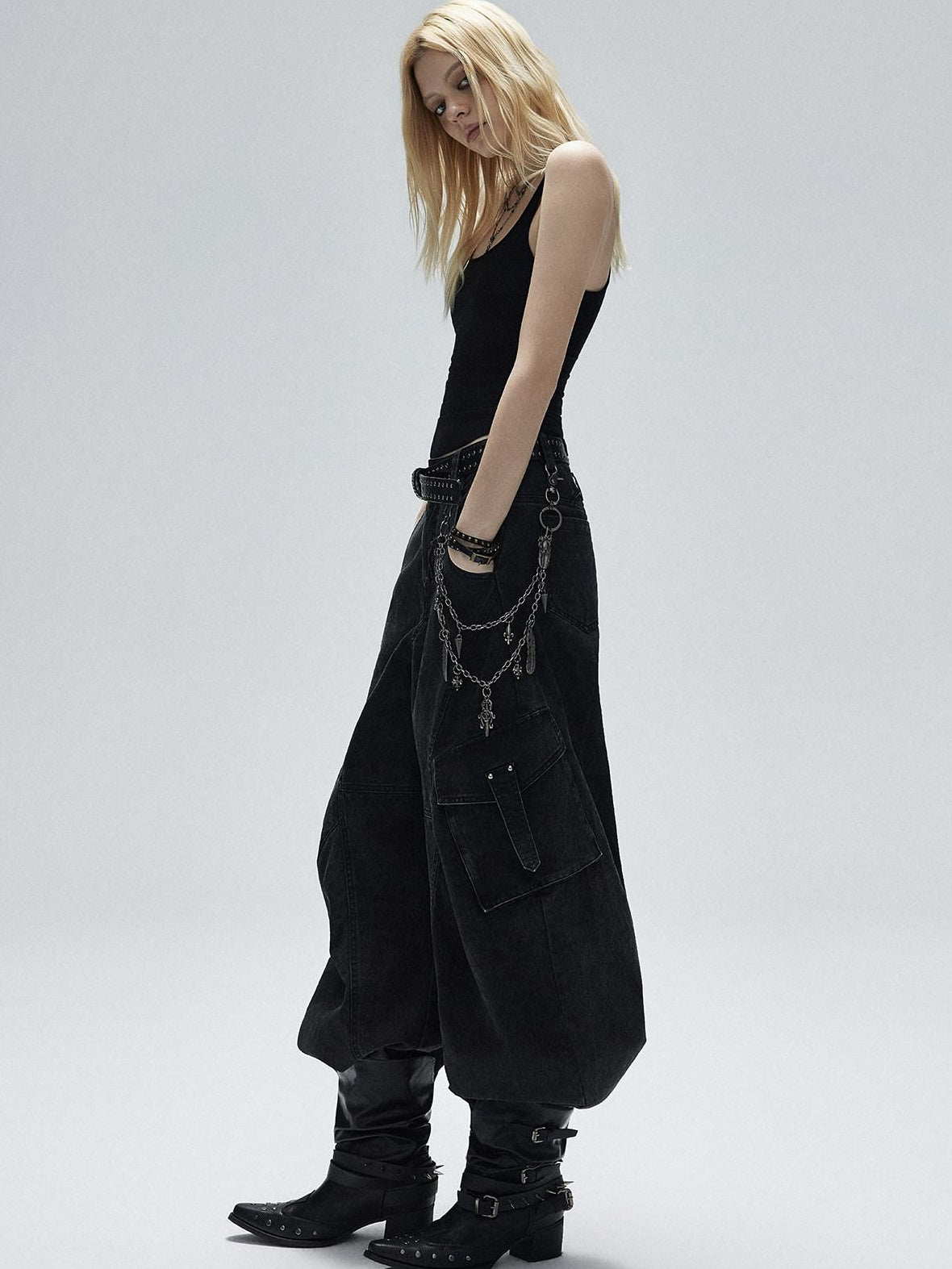 Breathable Lyocell Slim U Neck Street Style Racerback Women Black Tank Tops