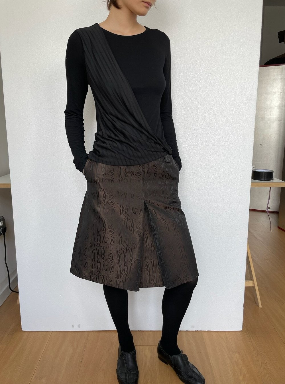 Woodgrain Slit Skirt