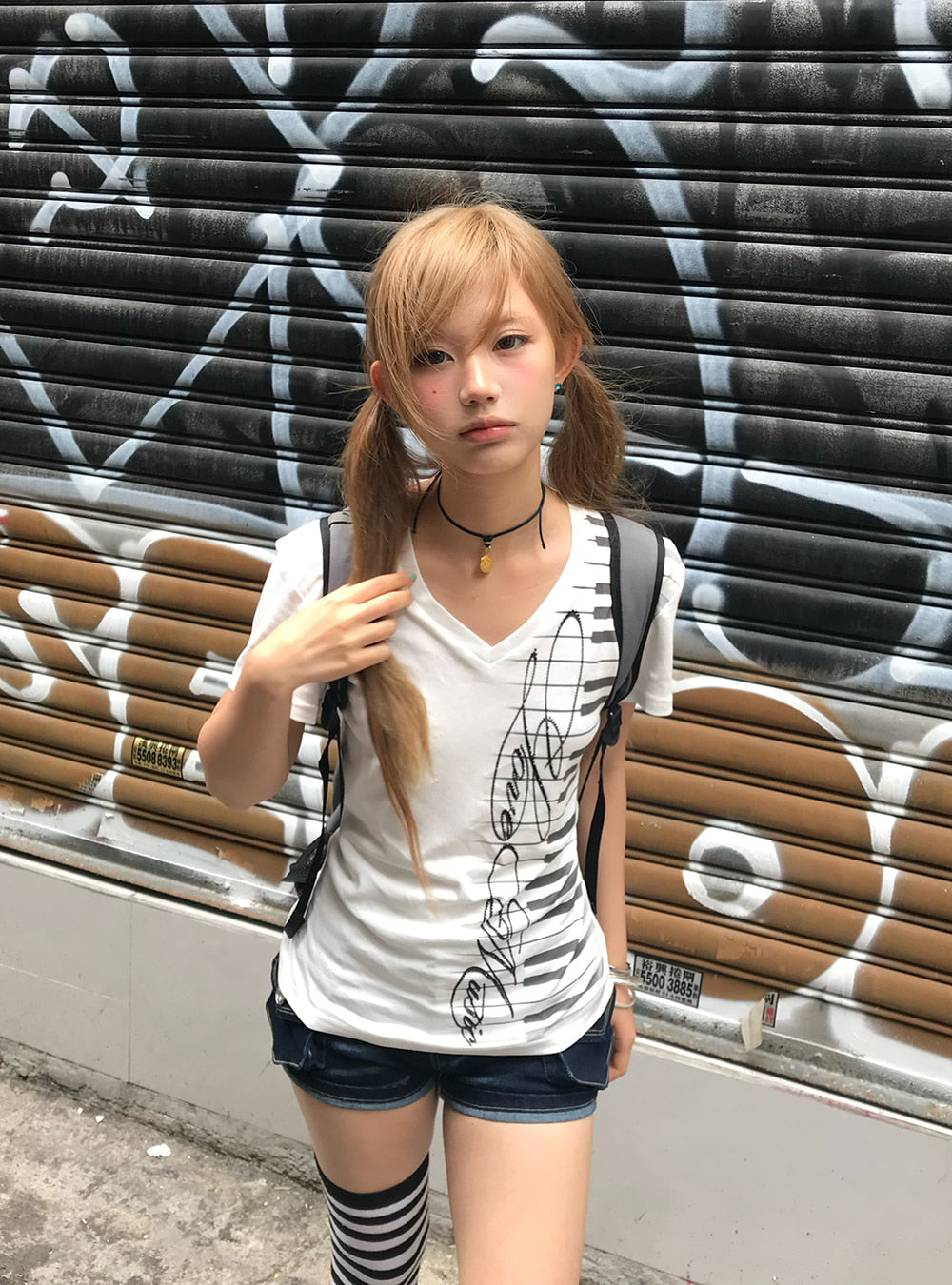 Music Key Print V-Neck Top (2color)