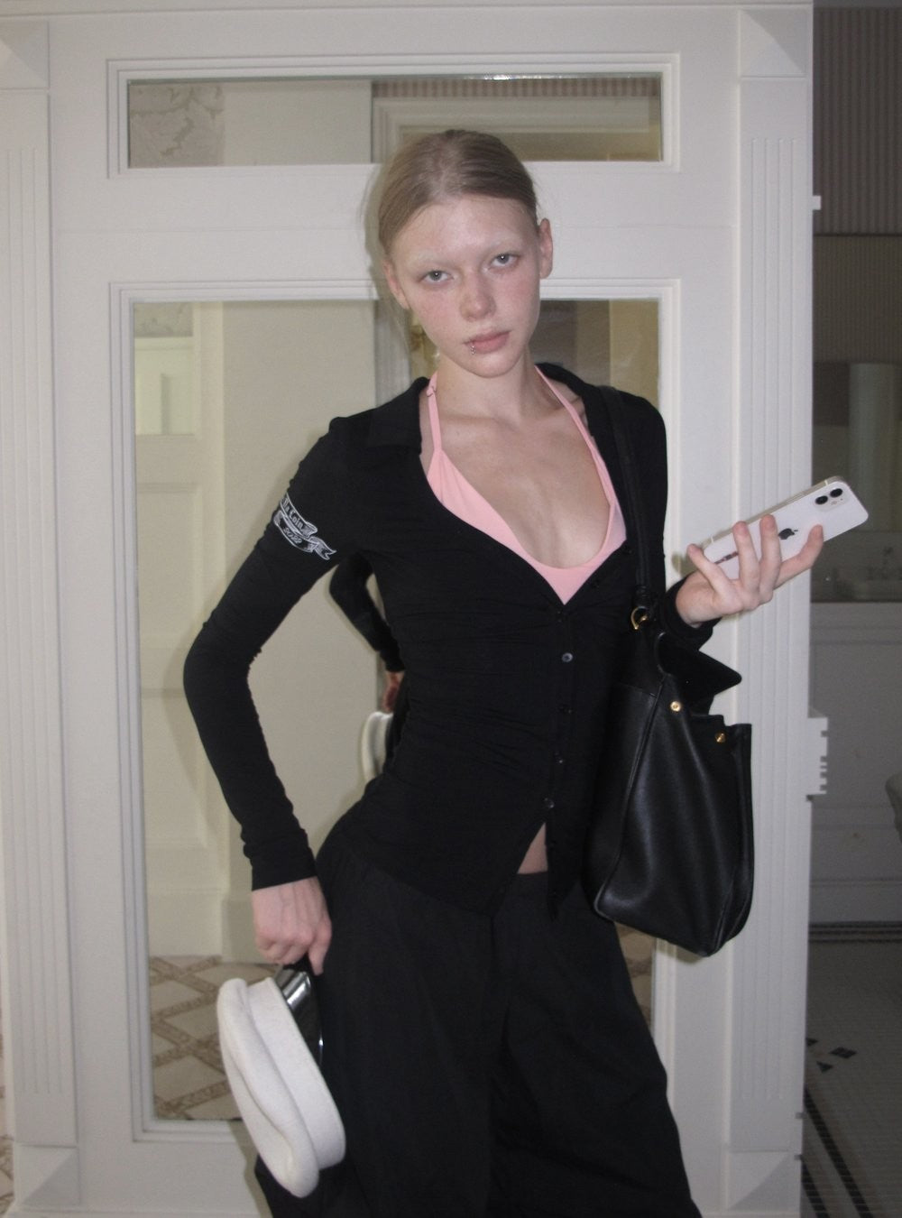 V-Neck Contour Stretch Top (2color)