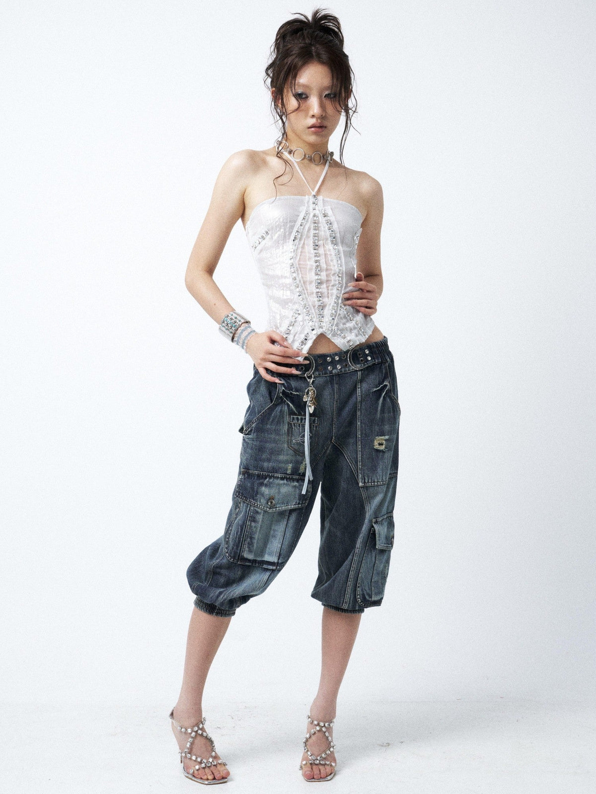Waterwashed Distressed Rhinestone Women'S Denim Elastic Waist Capri Pants