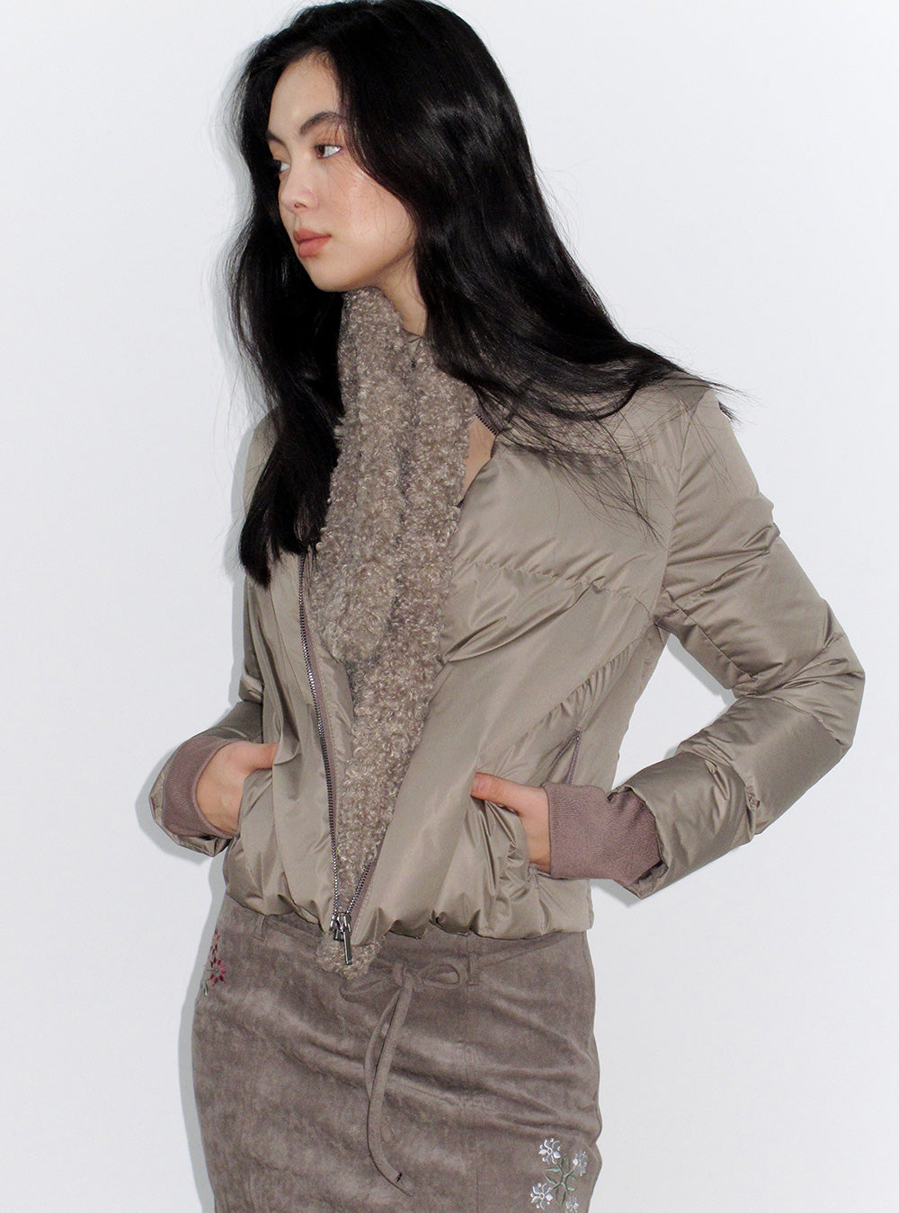 Chic White Cropped Duck Down Jacket