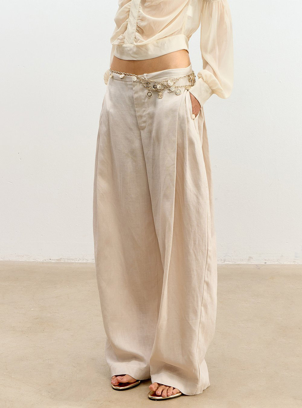 Refined Waist Pleat Linen Pants