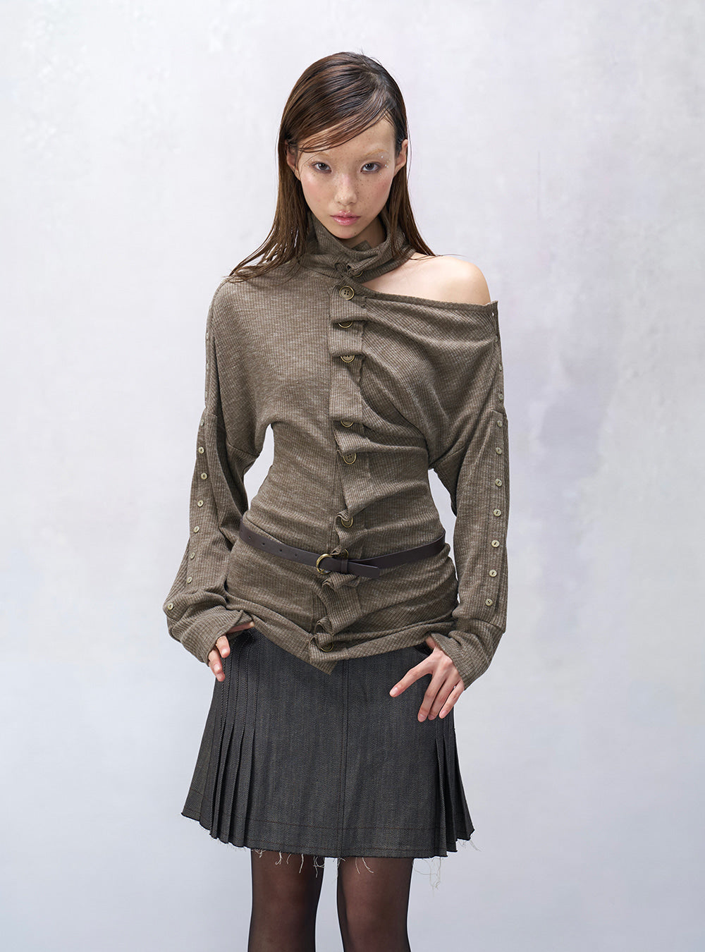 Reversible Ruffle Button Off Shoulder Top (2color)