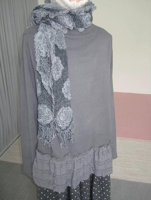 3months | LACE SPLICED HIGH NECK TOP【ID:TN00032】