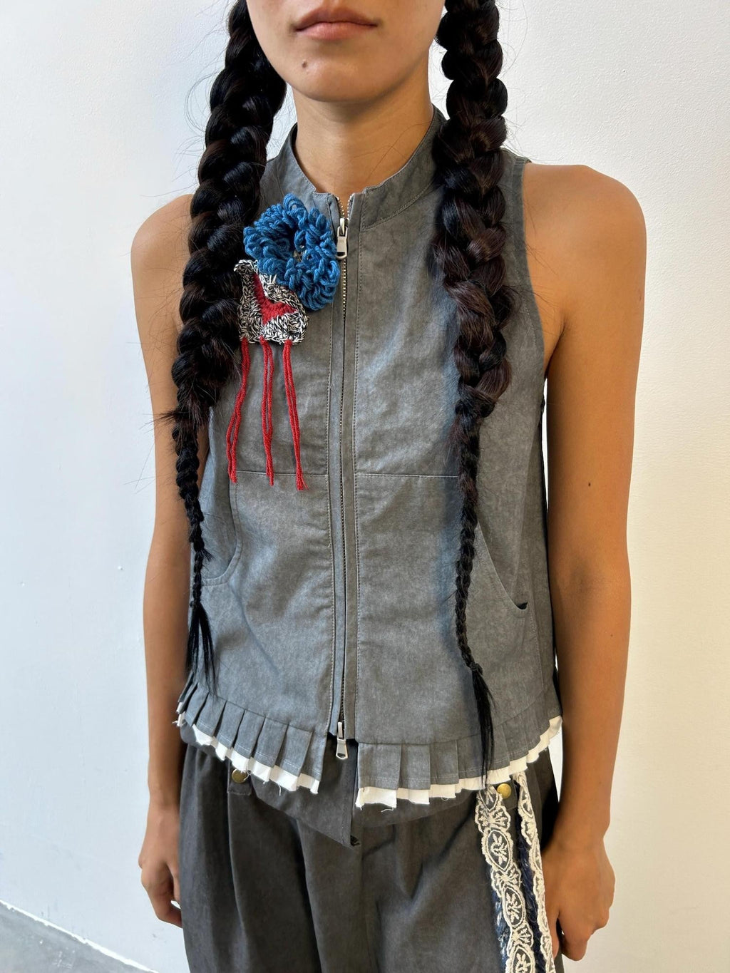 Mouse Gray Pleated Ruffle Frayed Mud Dye High Neck Women'S Cotton Blend Vests