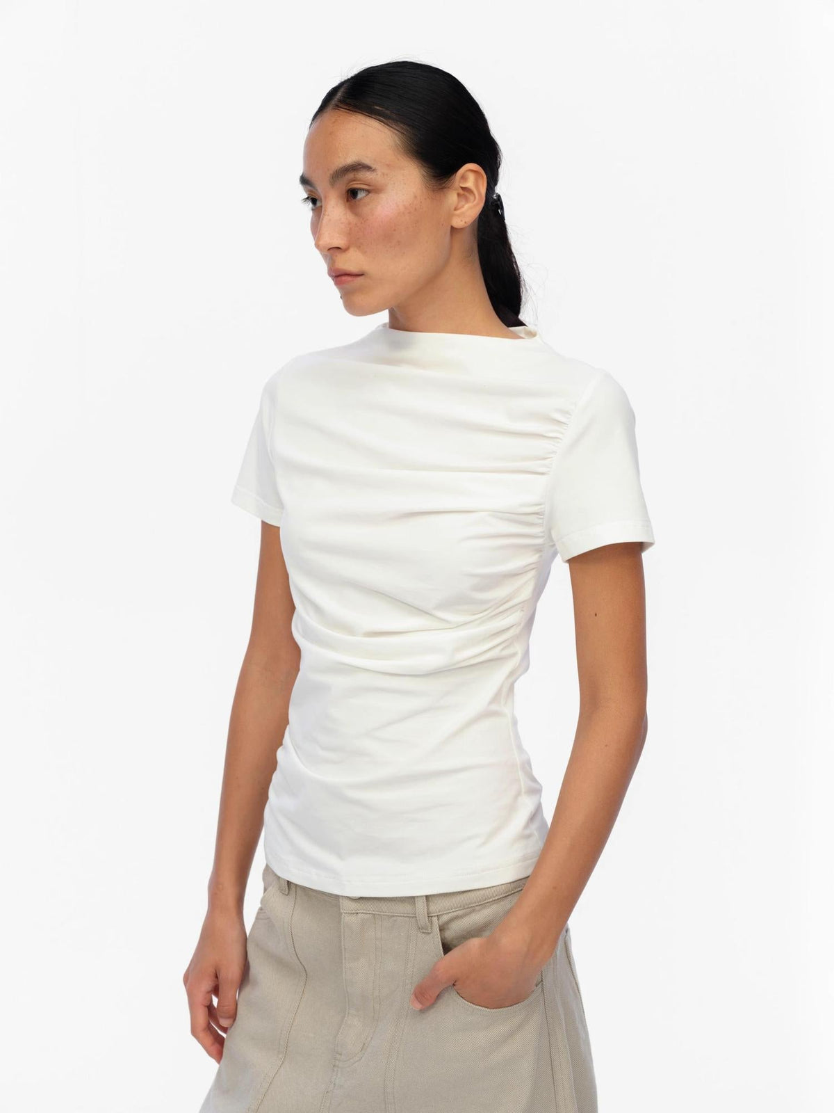 Soft Sculpted Pleated Tee Fitted Waist