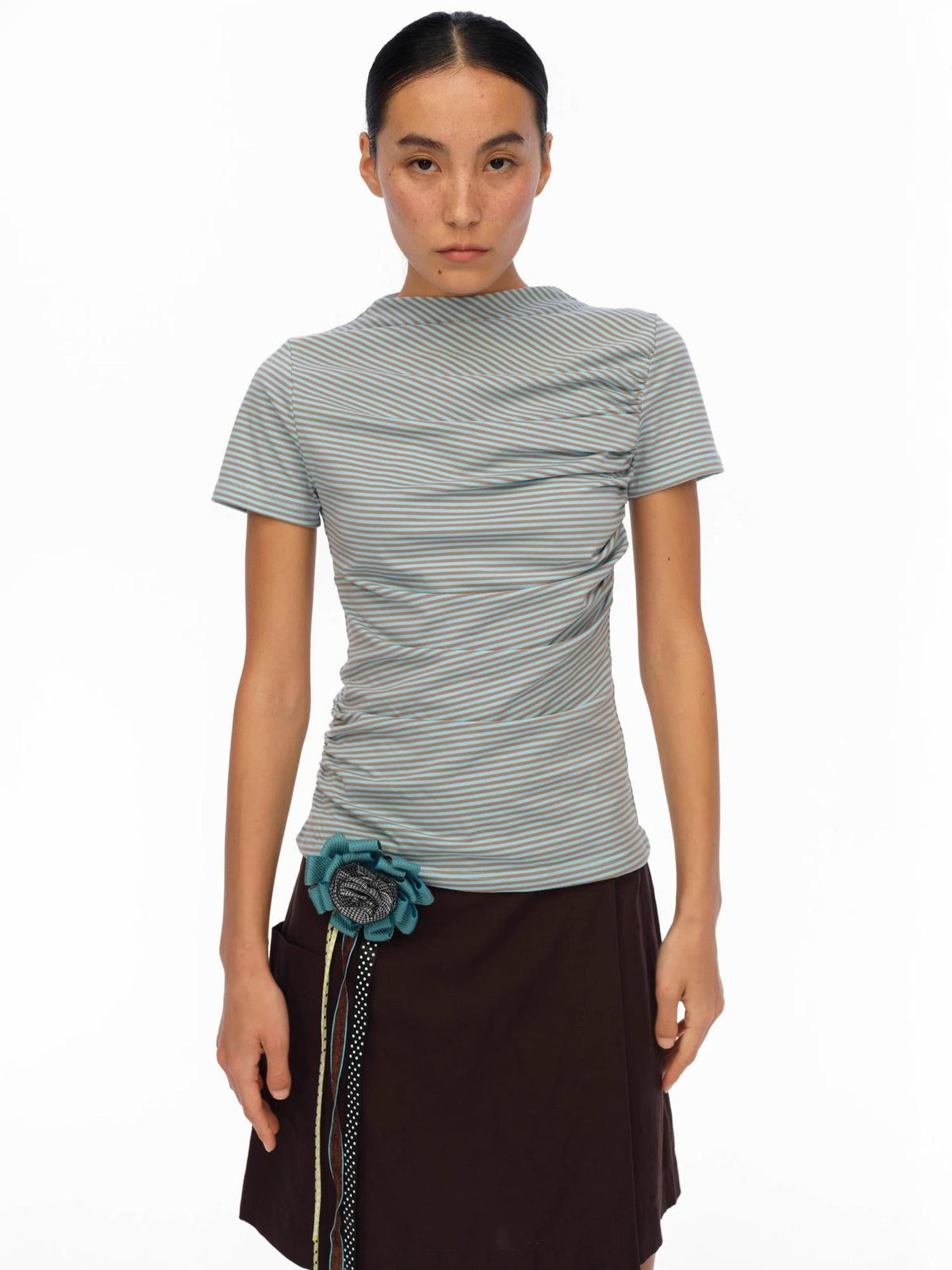 Soft Sculpted Pleated Tee Fitted Waist