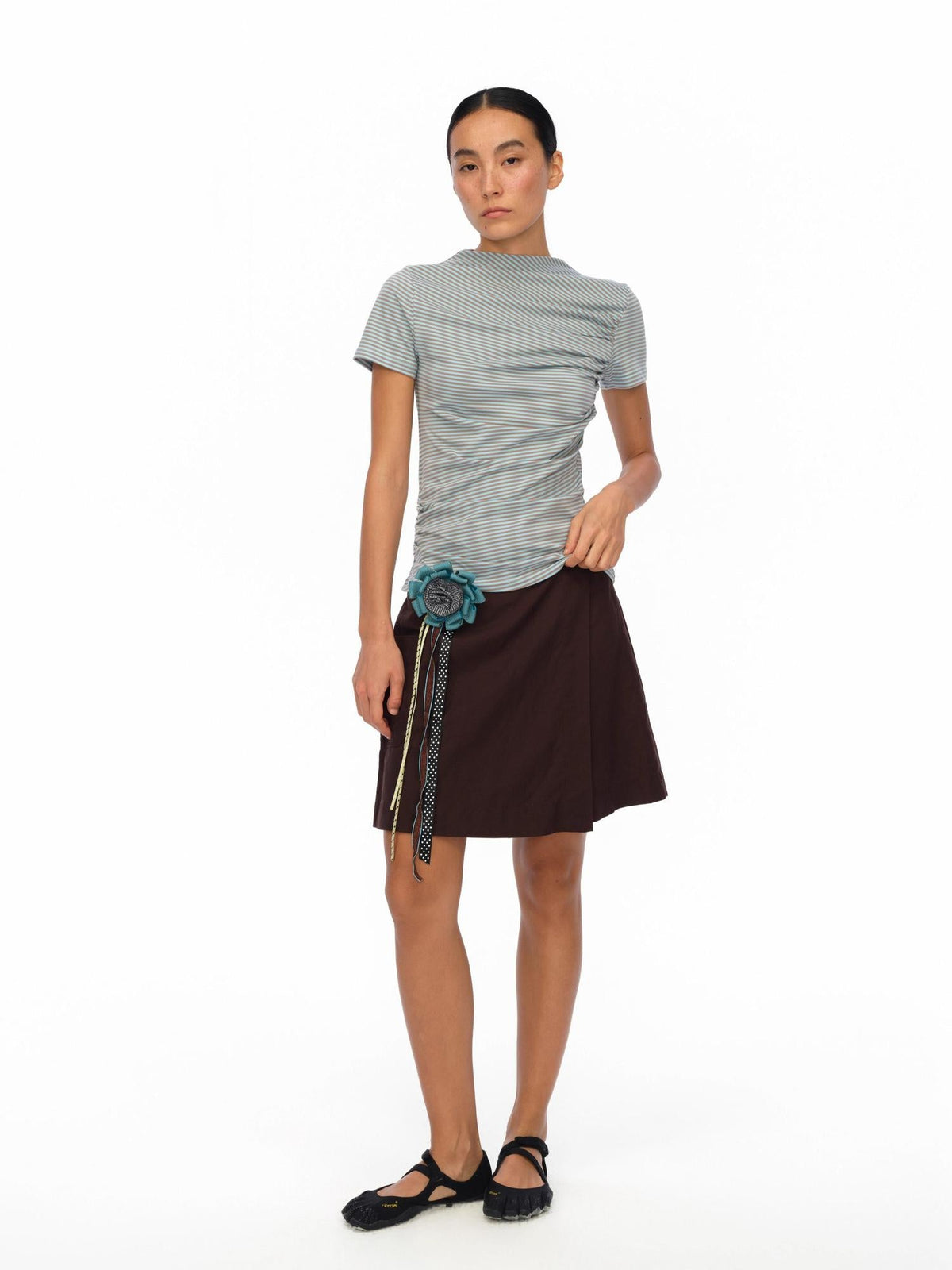 Soft Sculpted Pleated Tee Fitted Waist