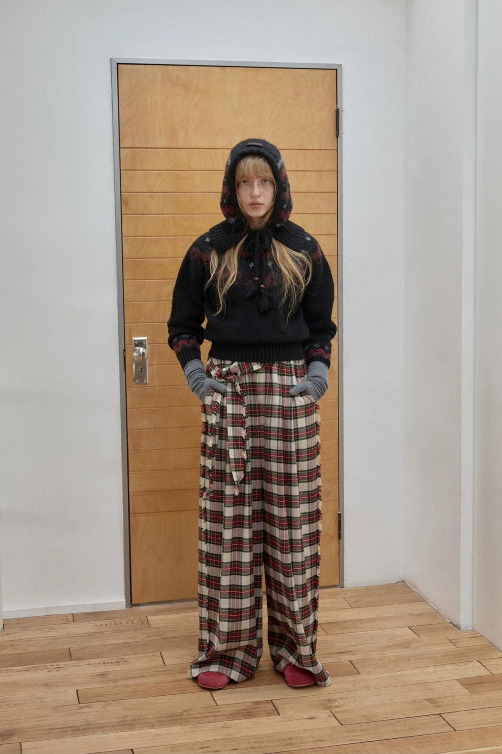 1JINN STUDIO | PLUNGING NECK KNIT SWEATER【ID:TN00068】