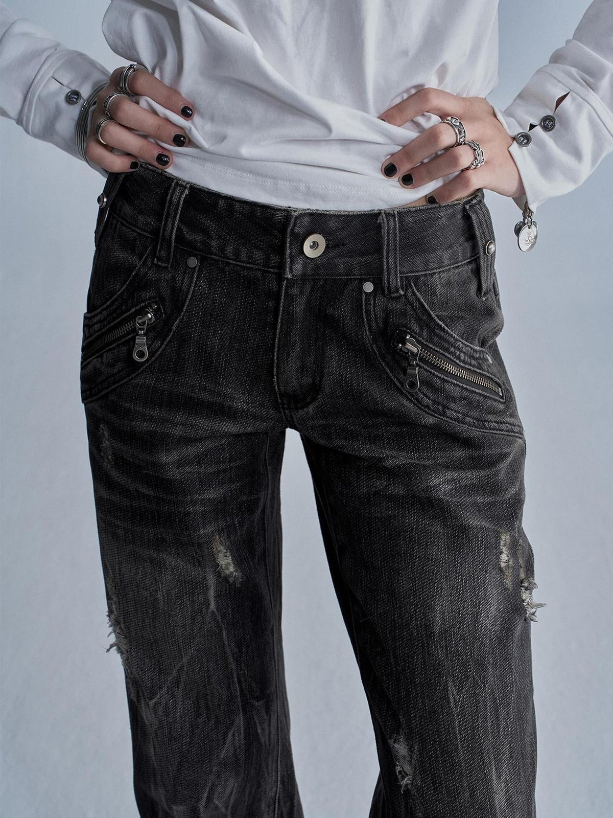 Distressed Embroidered Multi Pocket Zip Women's Denim Straight-leg Jeans