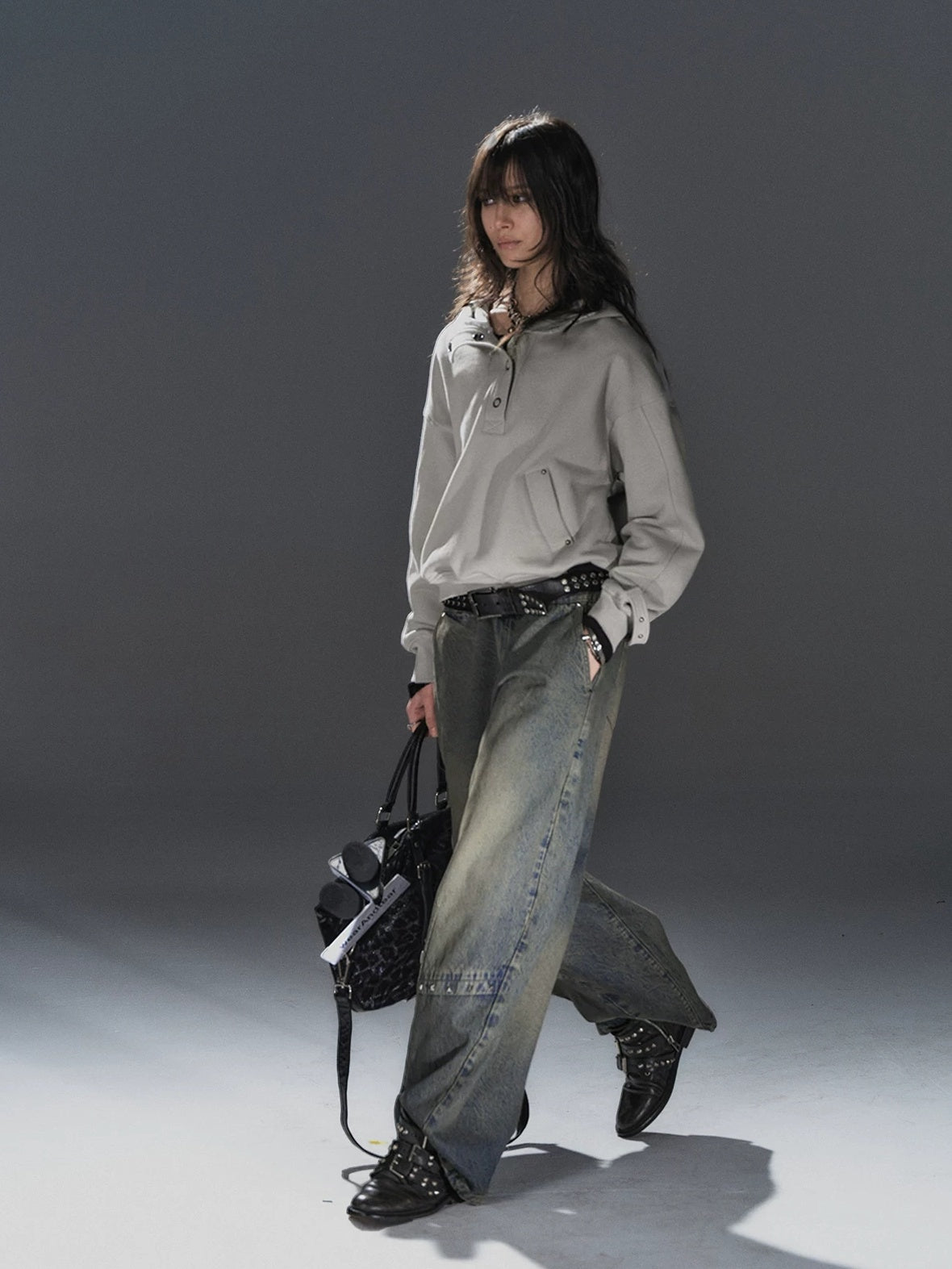 Distressed Punk Rivet Wide Leg Natural Waist Unisex Dirty Blue Denim Jeans